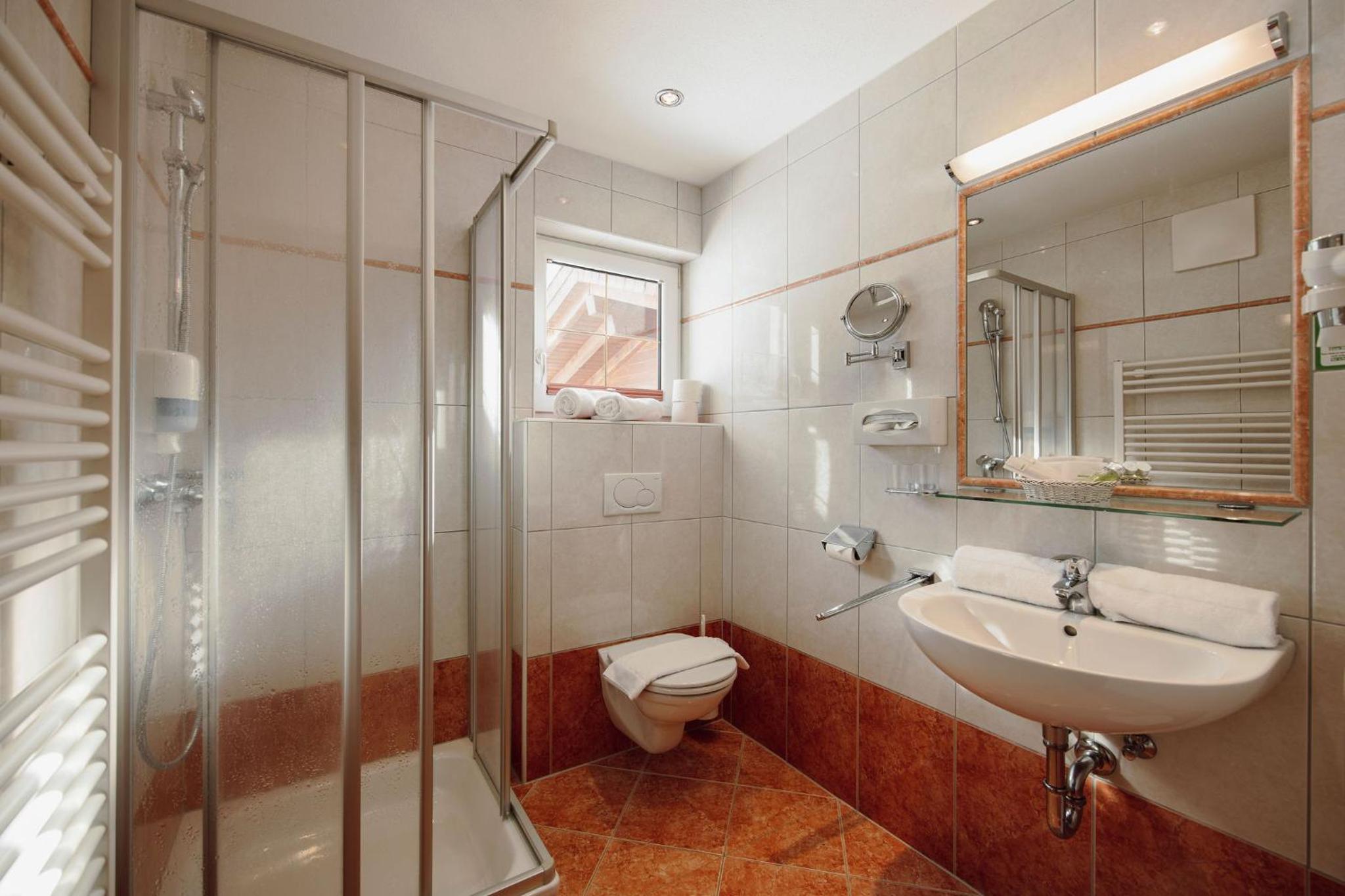 Budget Double Room photo 2