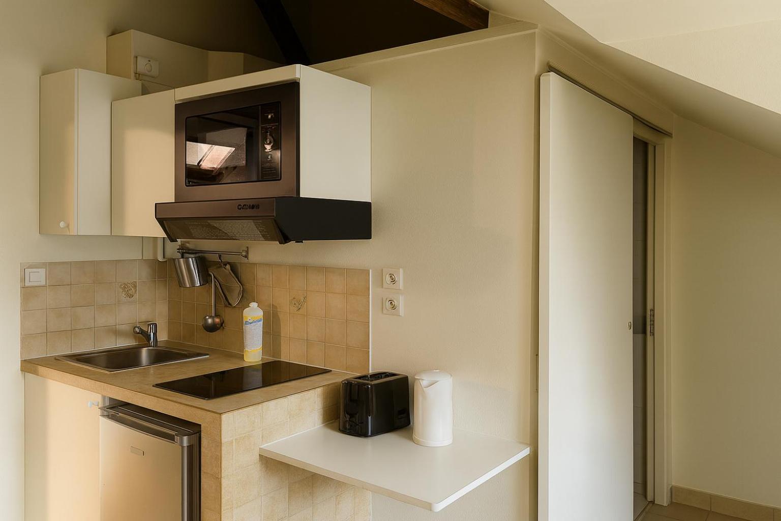 Single Studio - Kitchenette