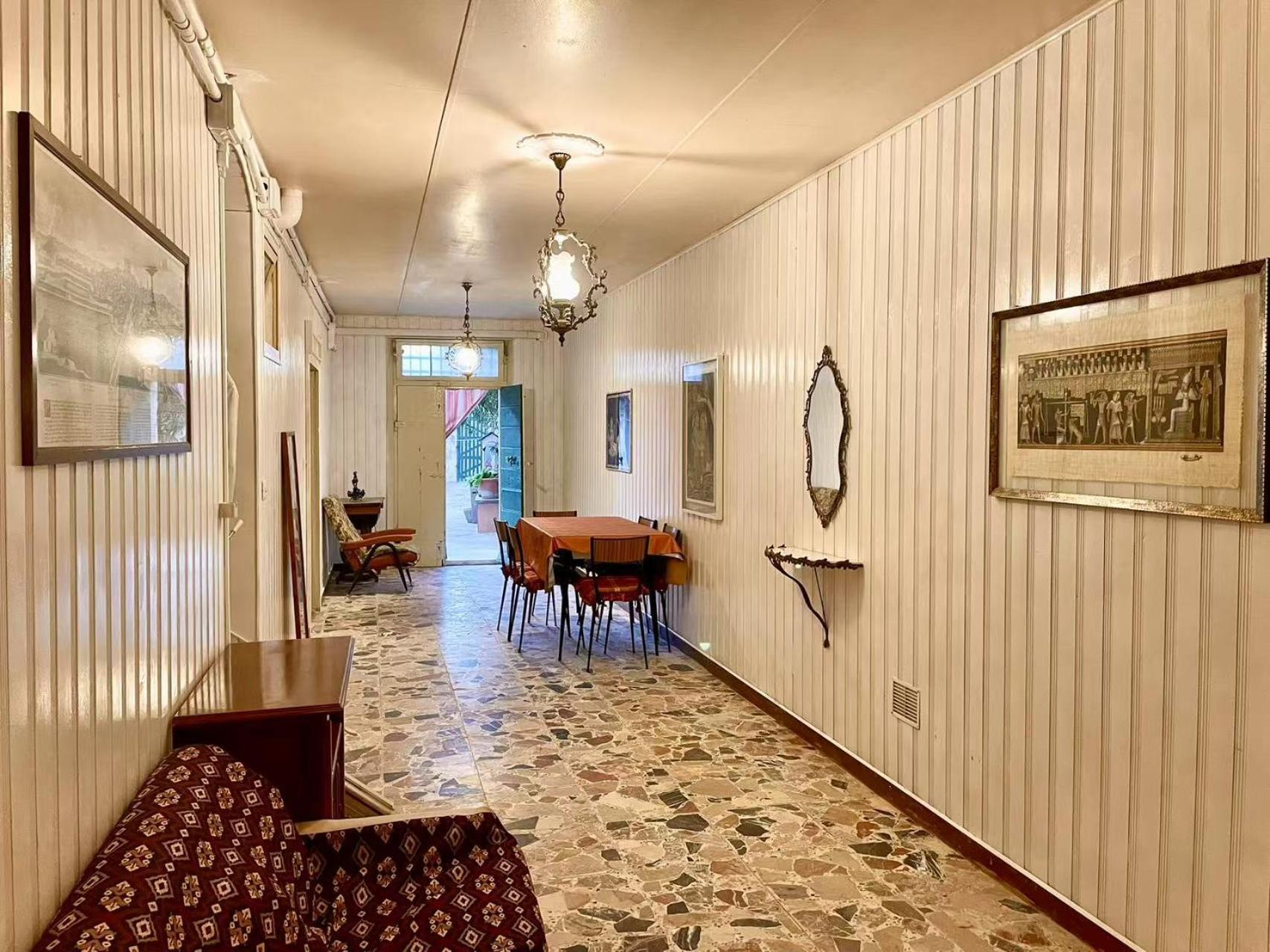 Basic Triple Room with Shared Bathroom