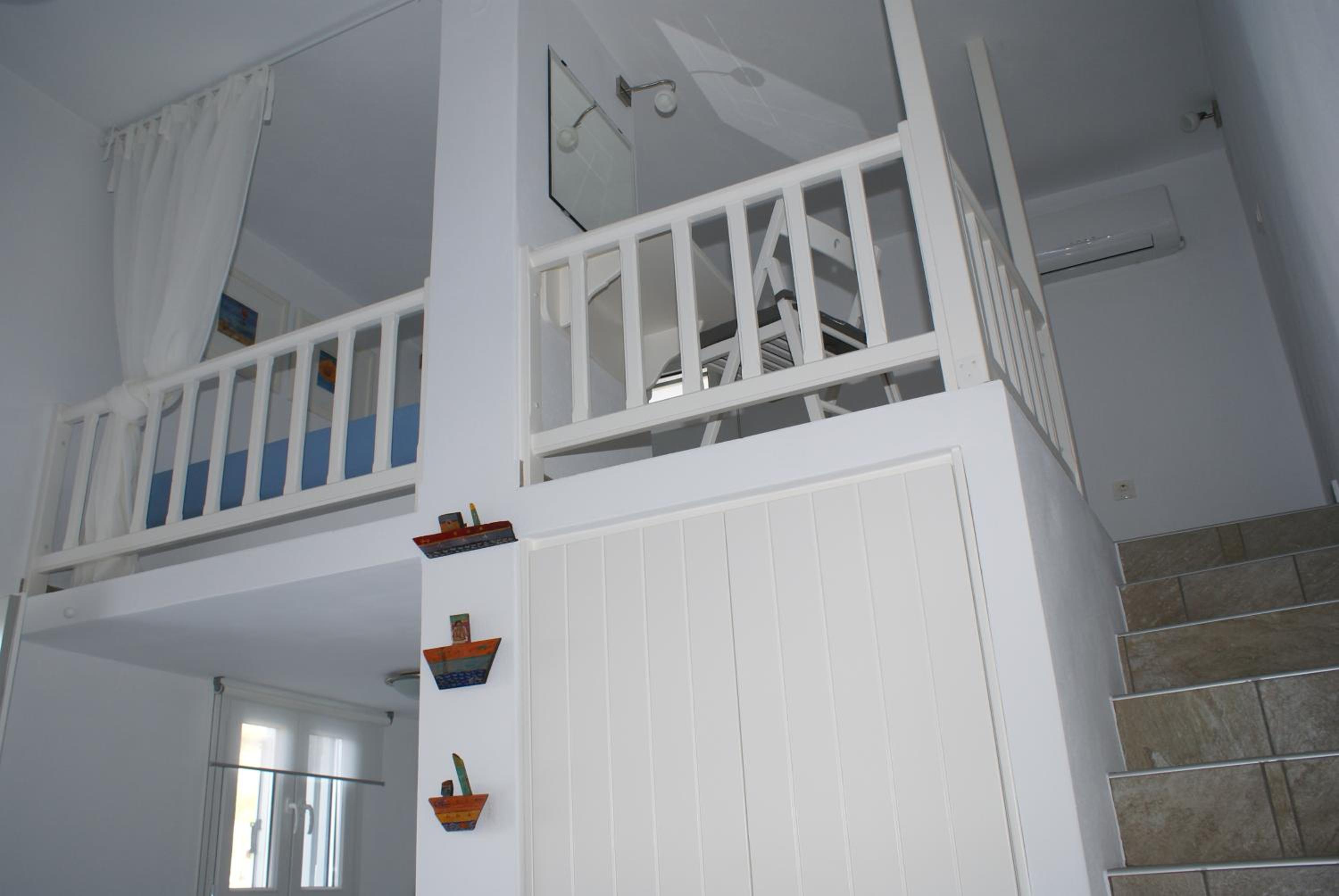 Apartment - Split Level photo 3