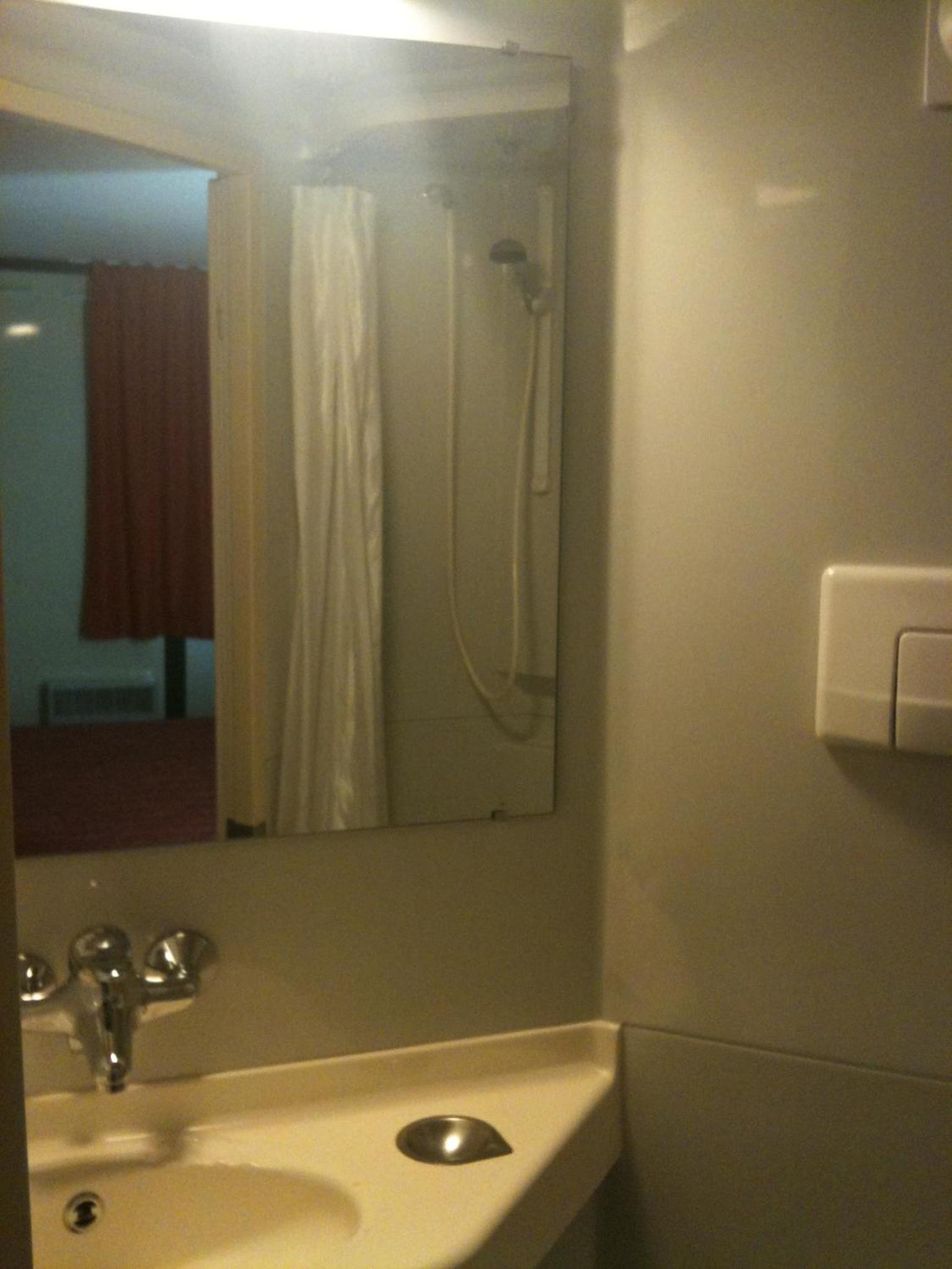 Double Room - Photo 3