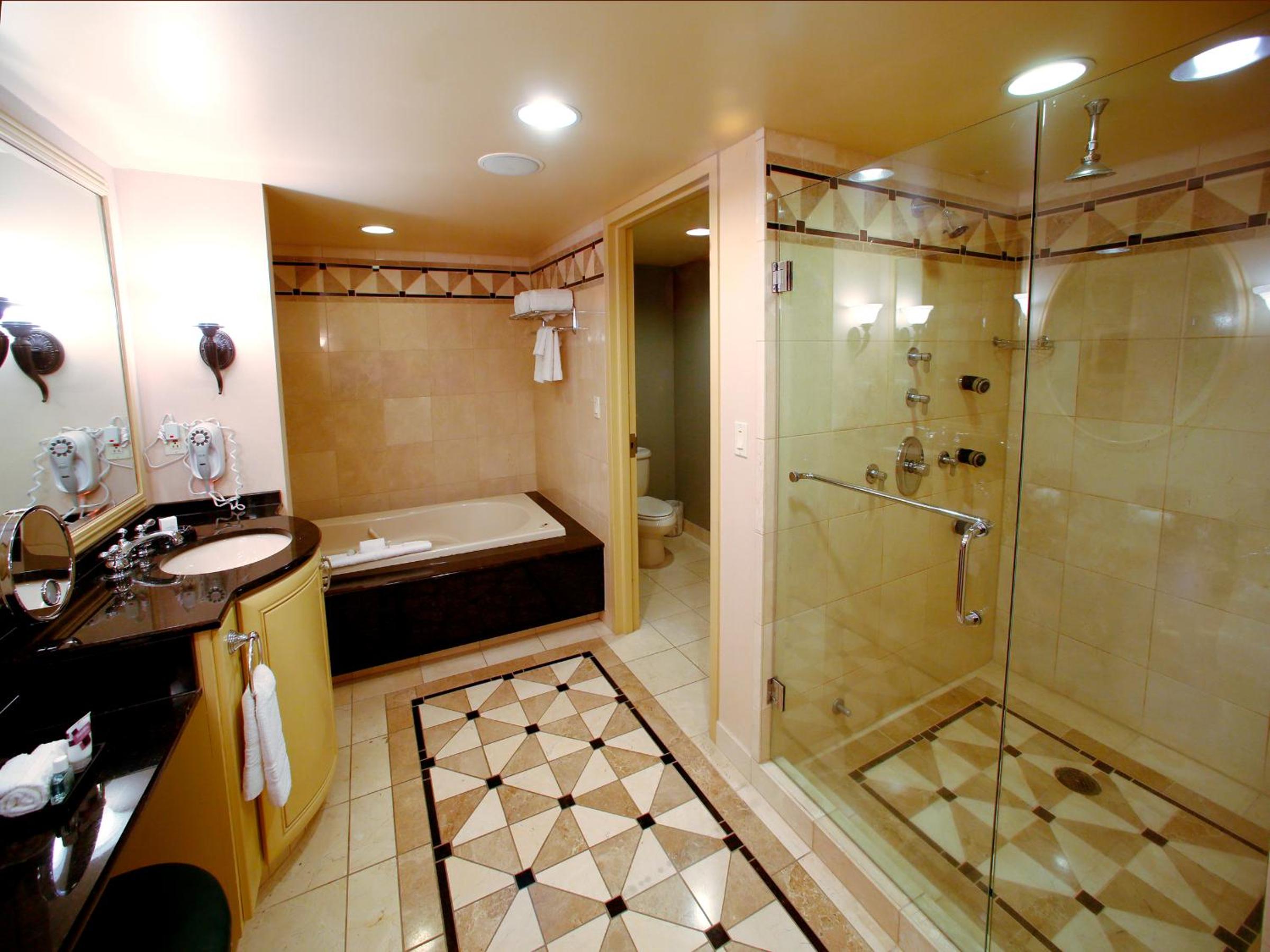Boulevard Suite photo 3