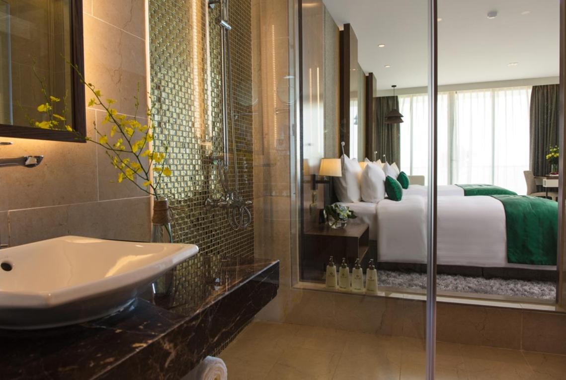 Twin Room with Lake View photo 3