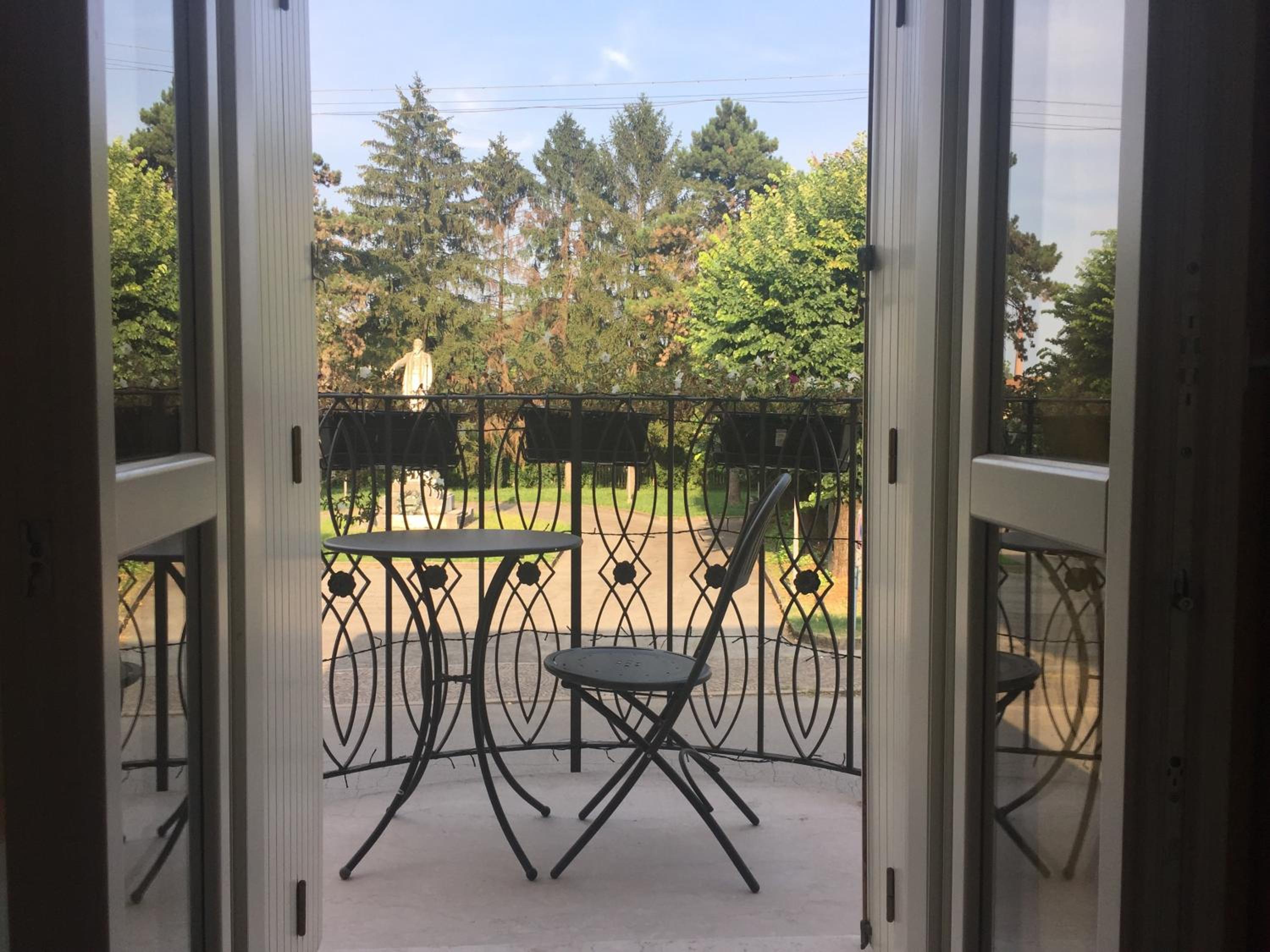 Single Room with Balcony photo 3