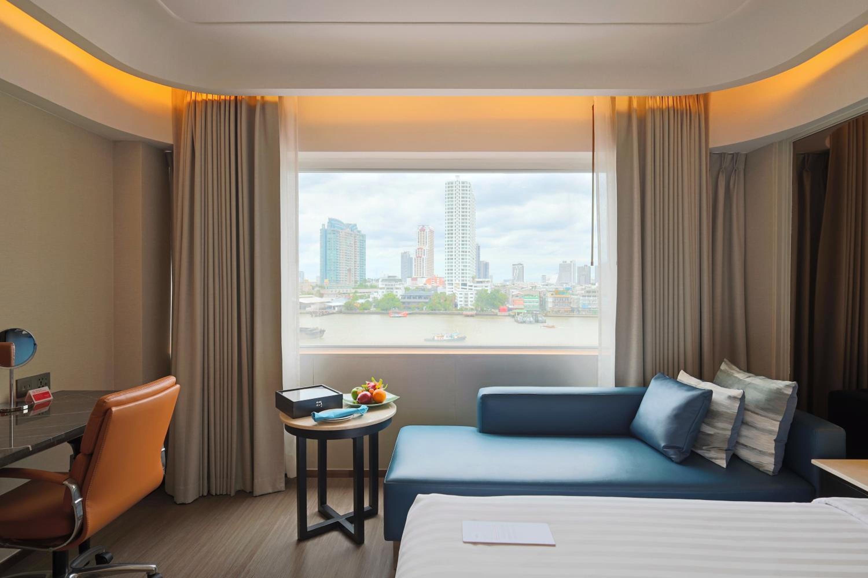 Premier Deluxe King Room with River View