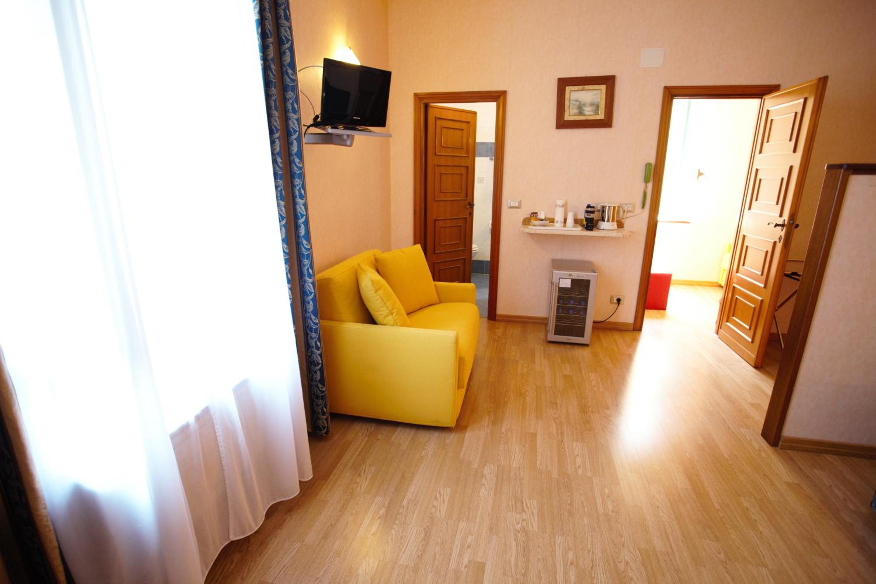 Quadruple Room photo 2