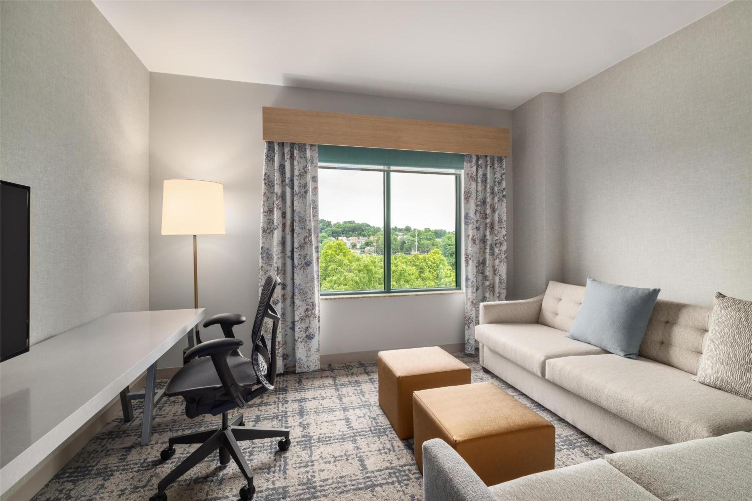 One-Bedroom King Suite - Photo 1