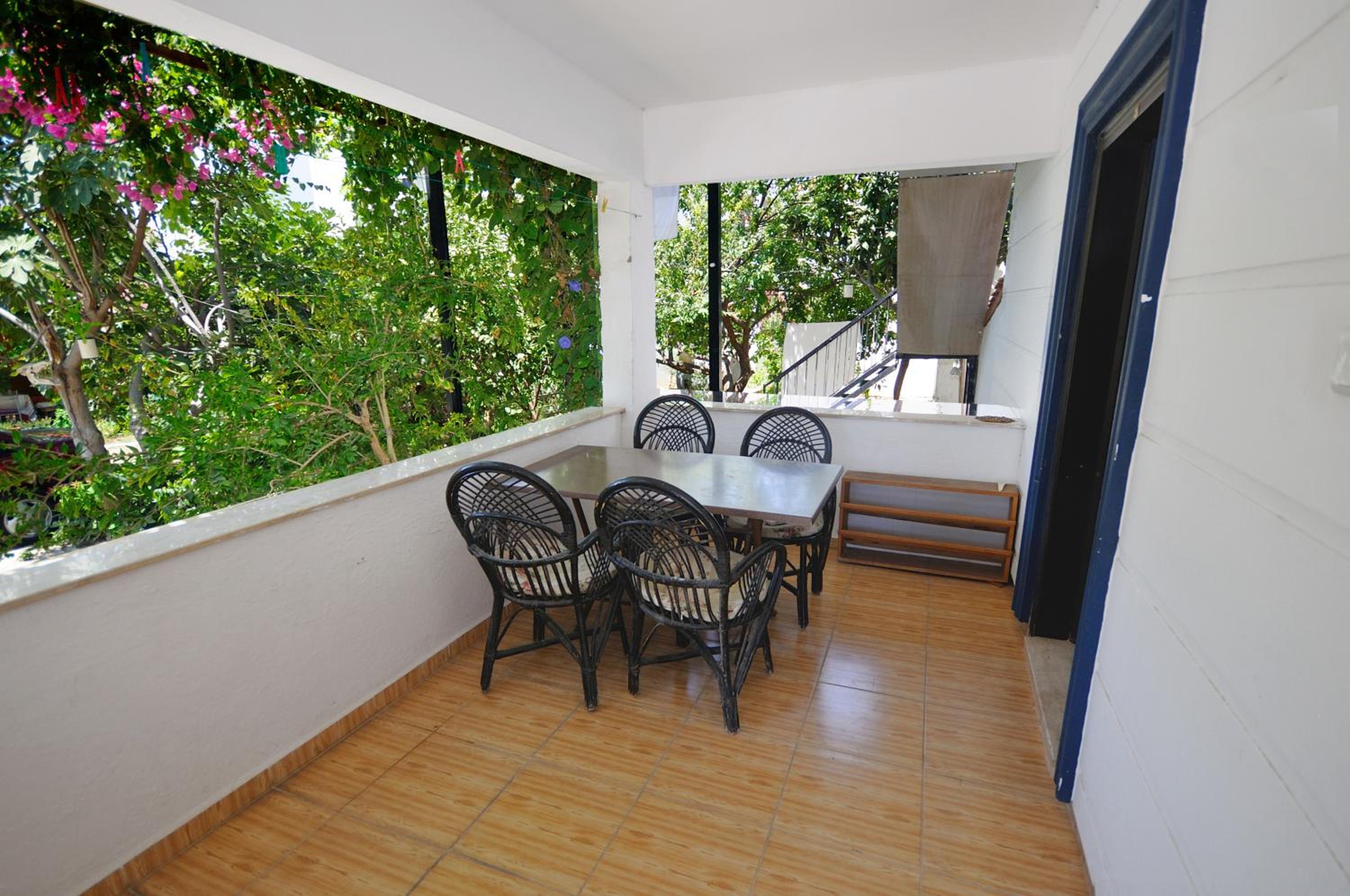 Apartment with Garden View - Photo 5