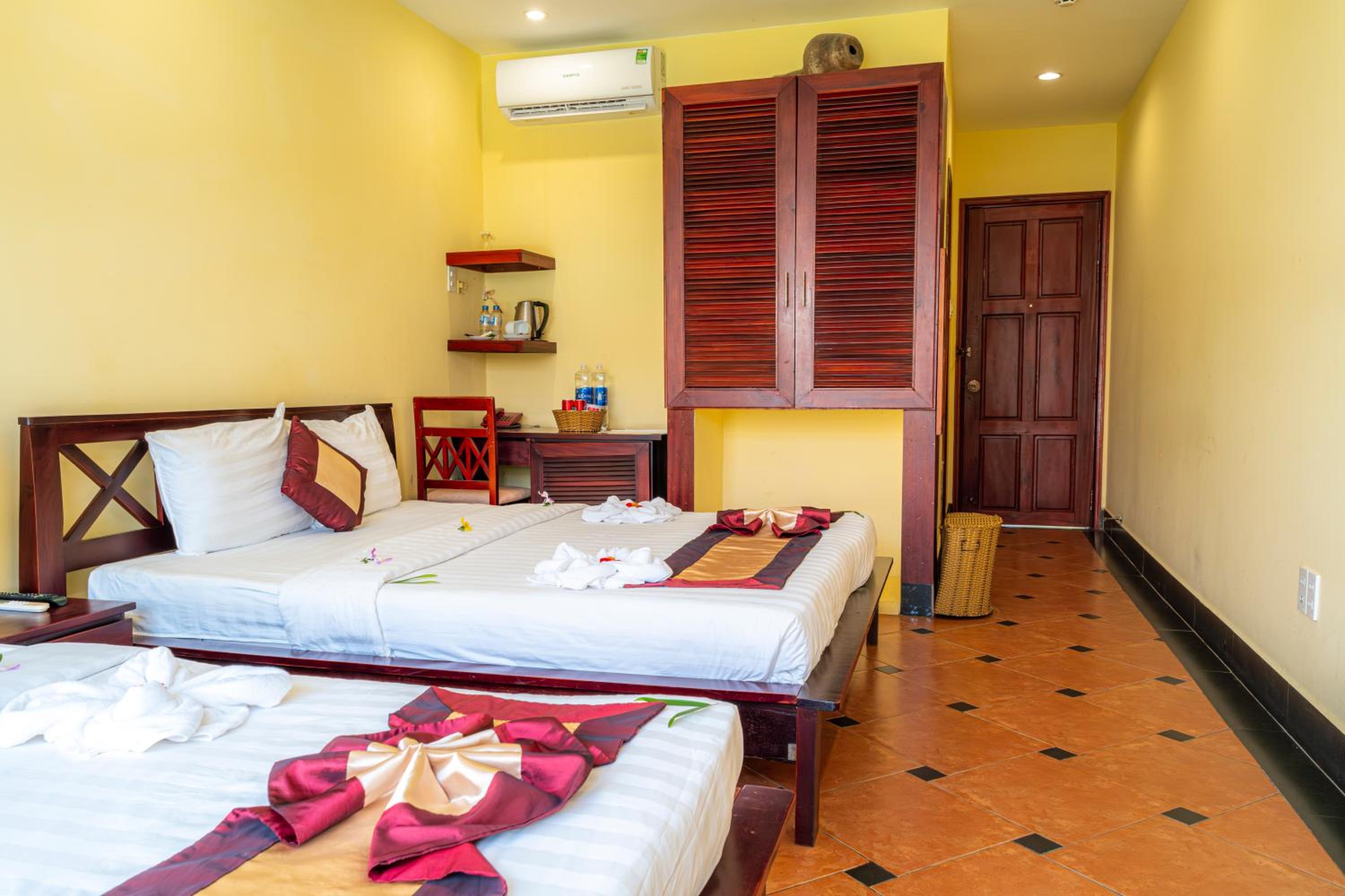 Superior Triple Room