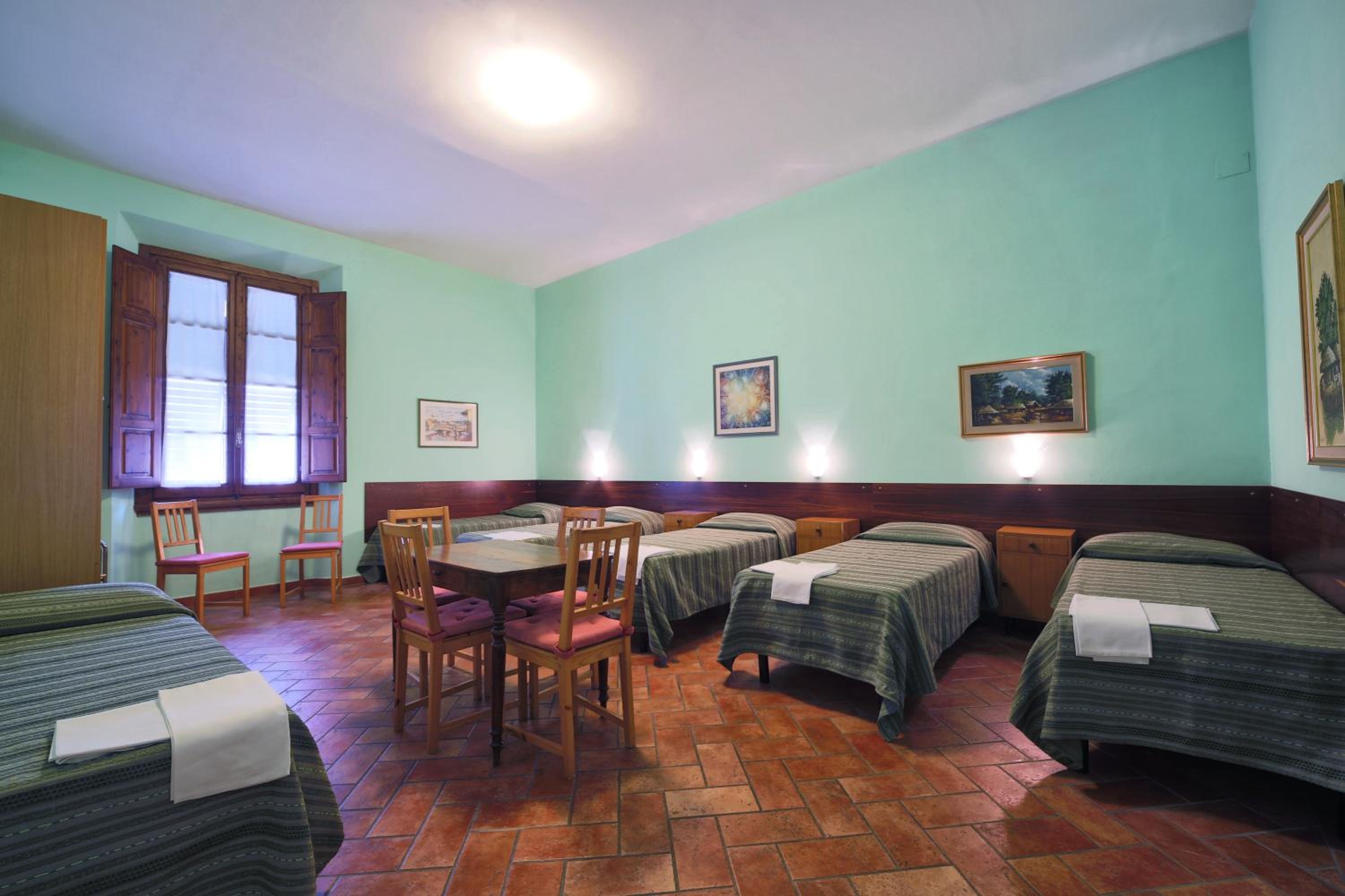 Family Room (6 Adults)