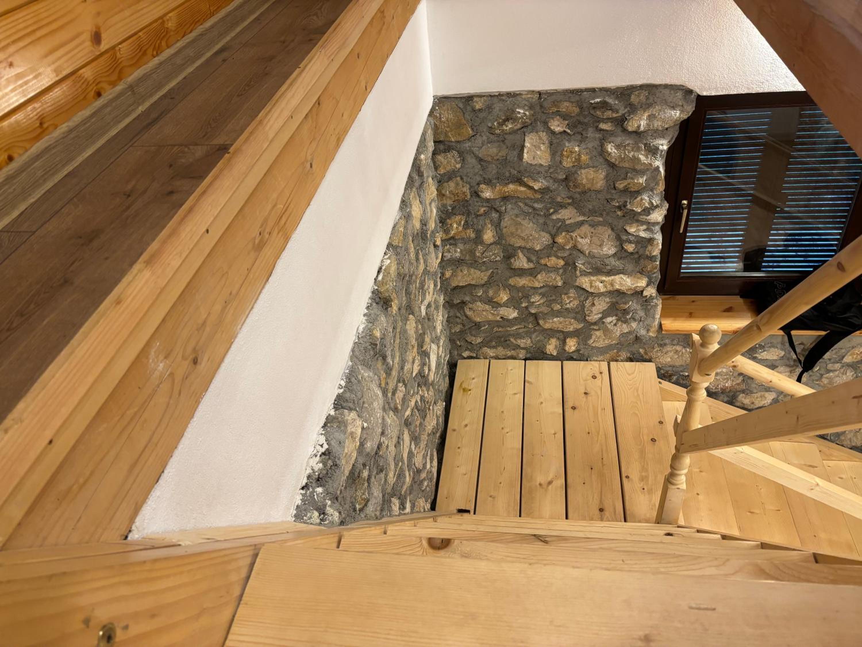 One-Bedroom House - Photo 20