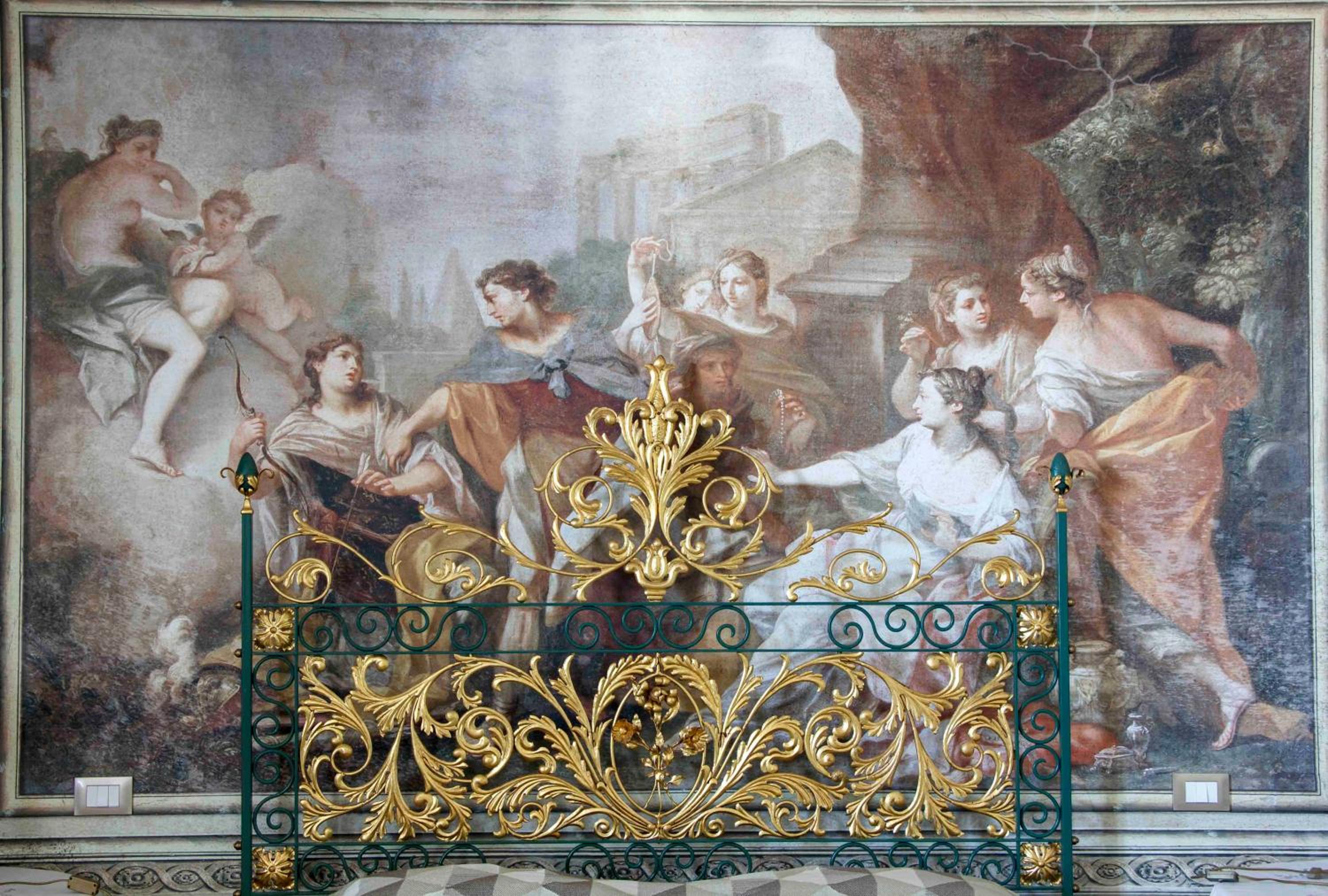 Superior King Room photo 1