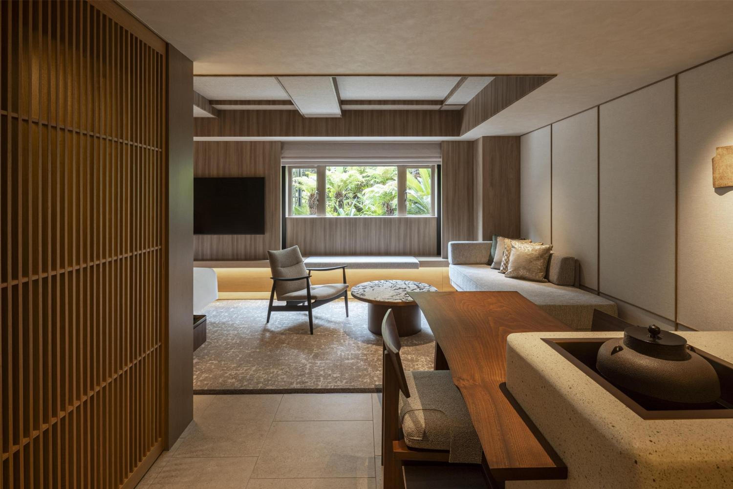 Club Premier King Room - Photo 1