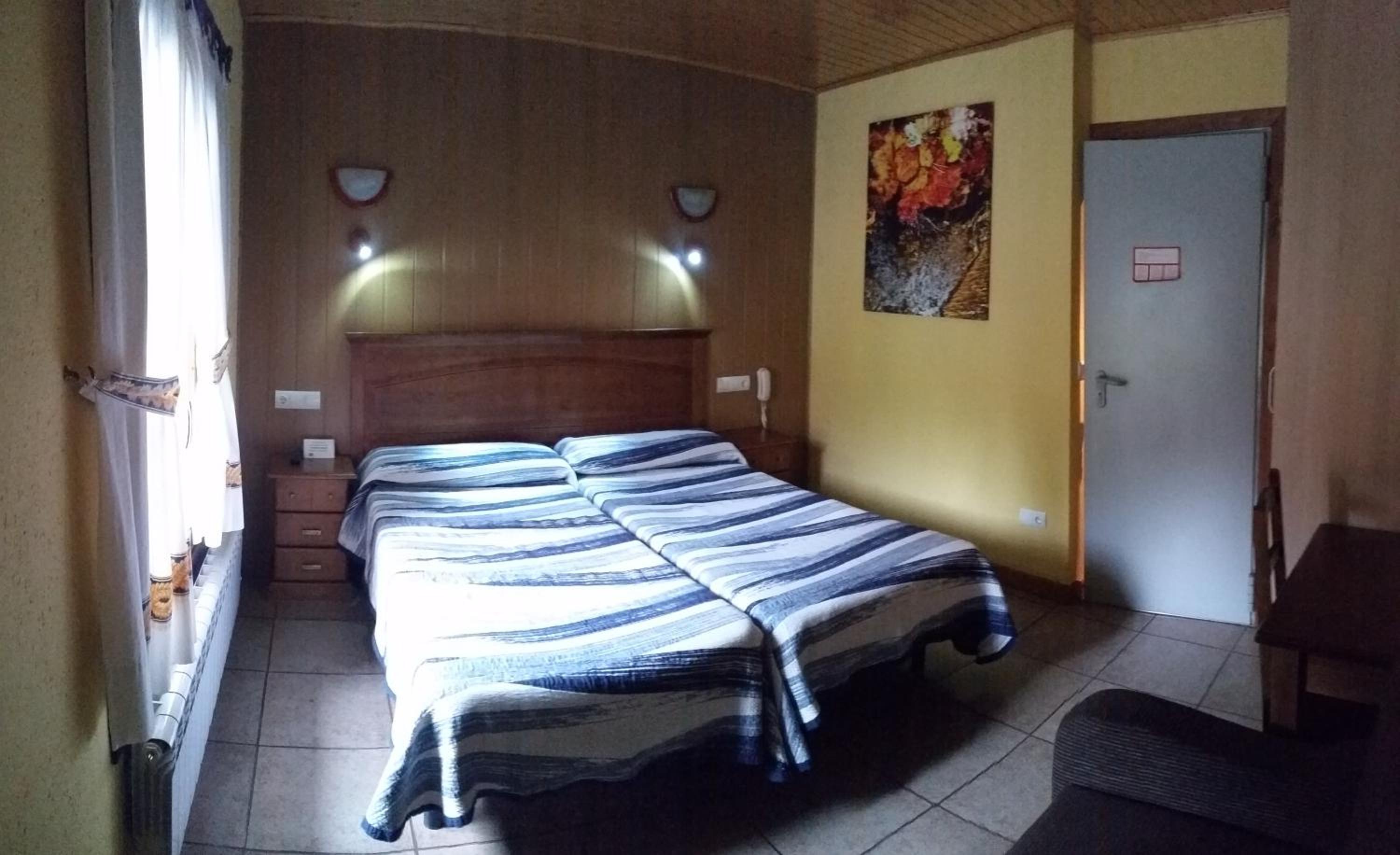Standard Double or Twin Room photo 2