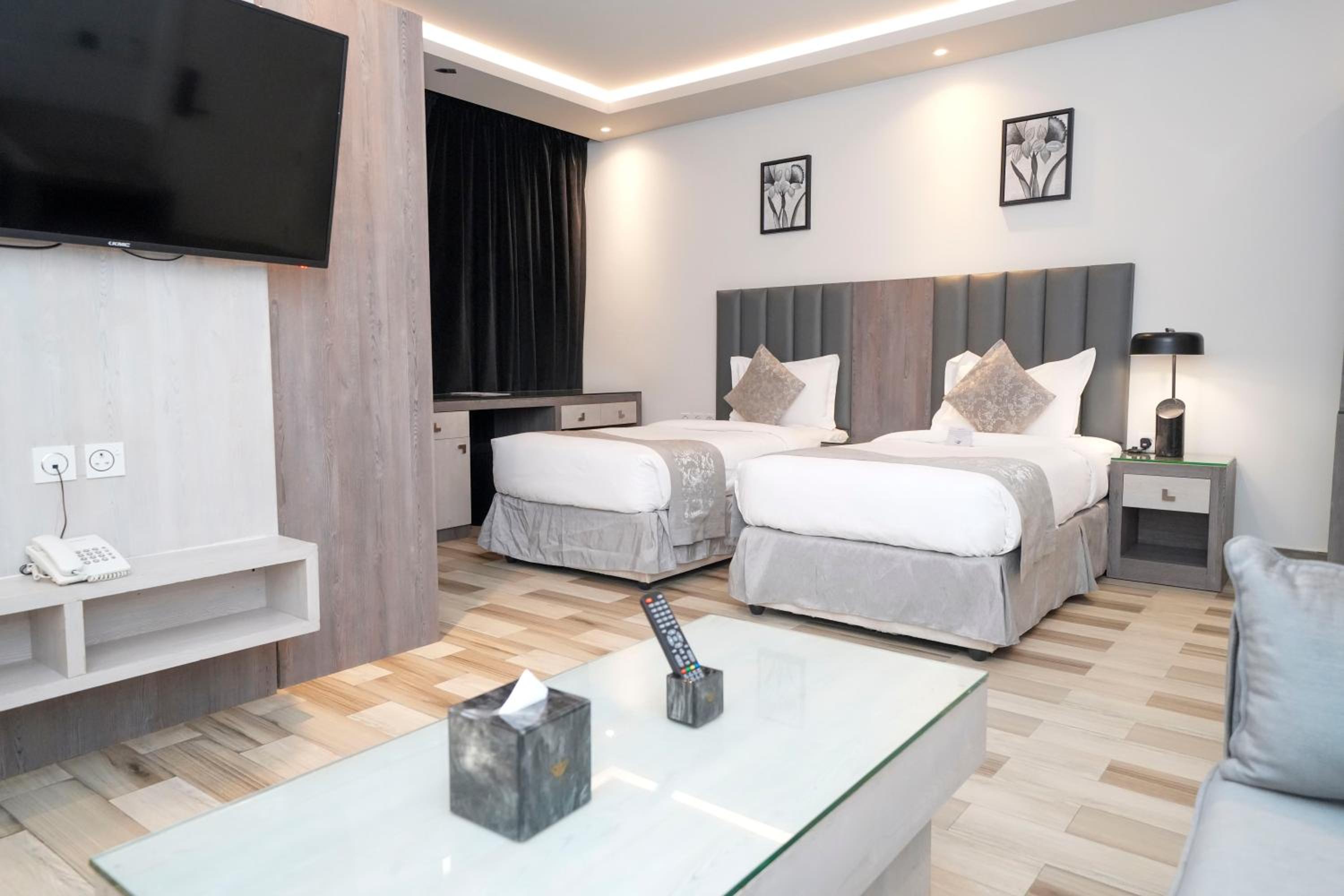 Deluxe Twin Room photo 2