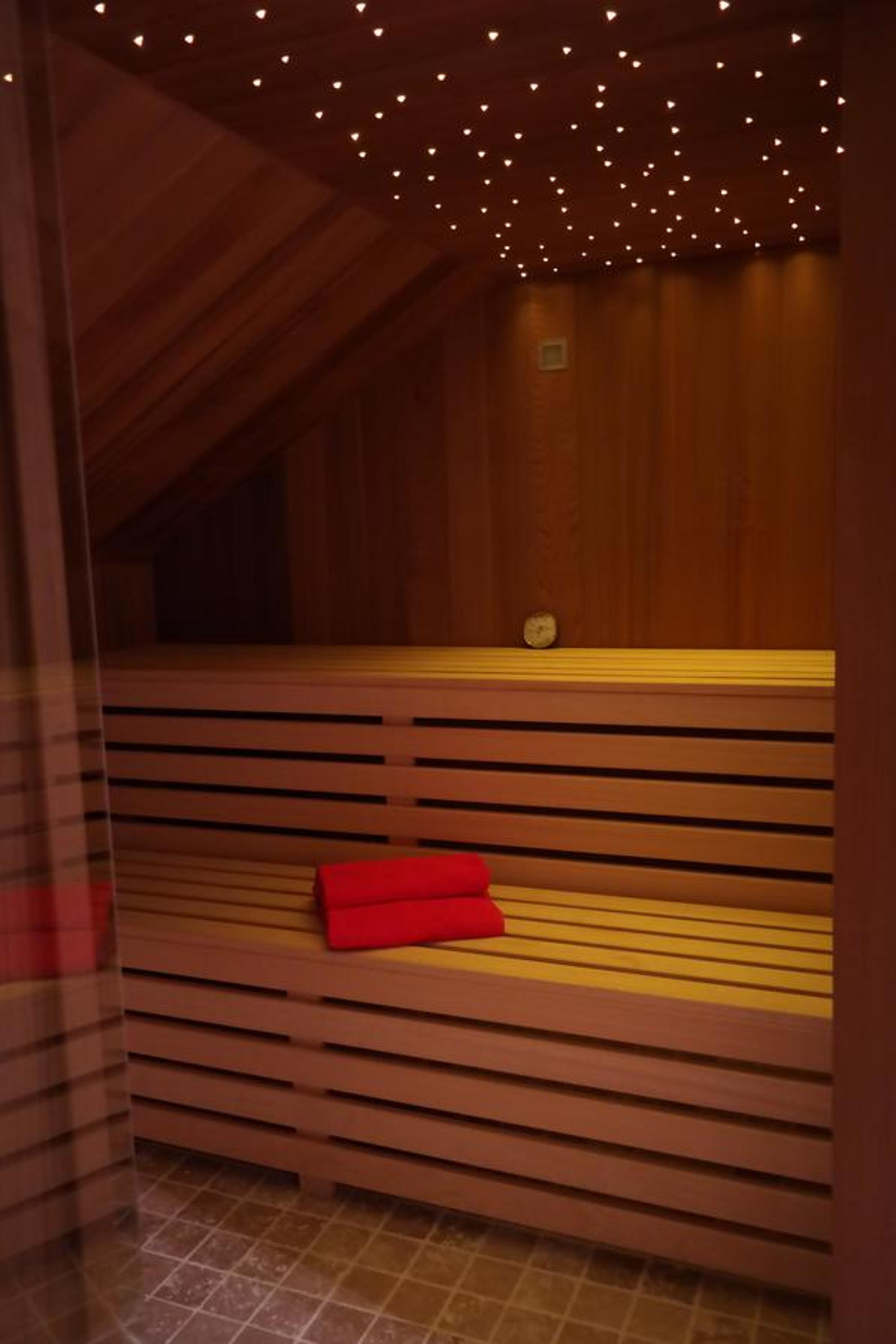 Apartment with Sauna photo 3