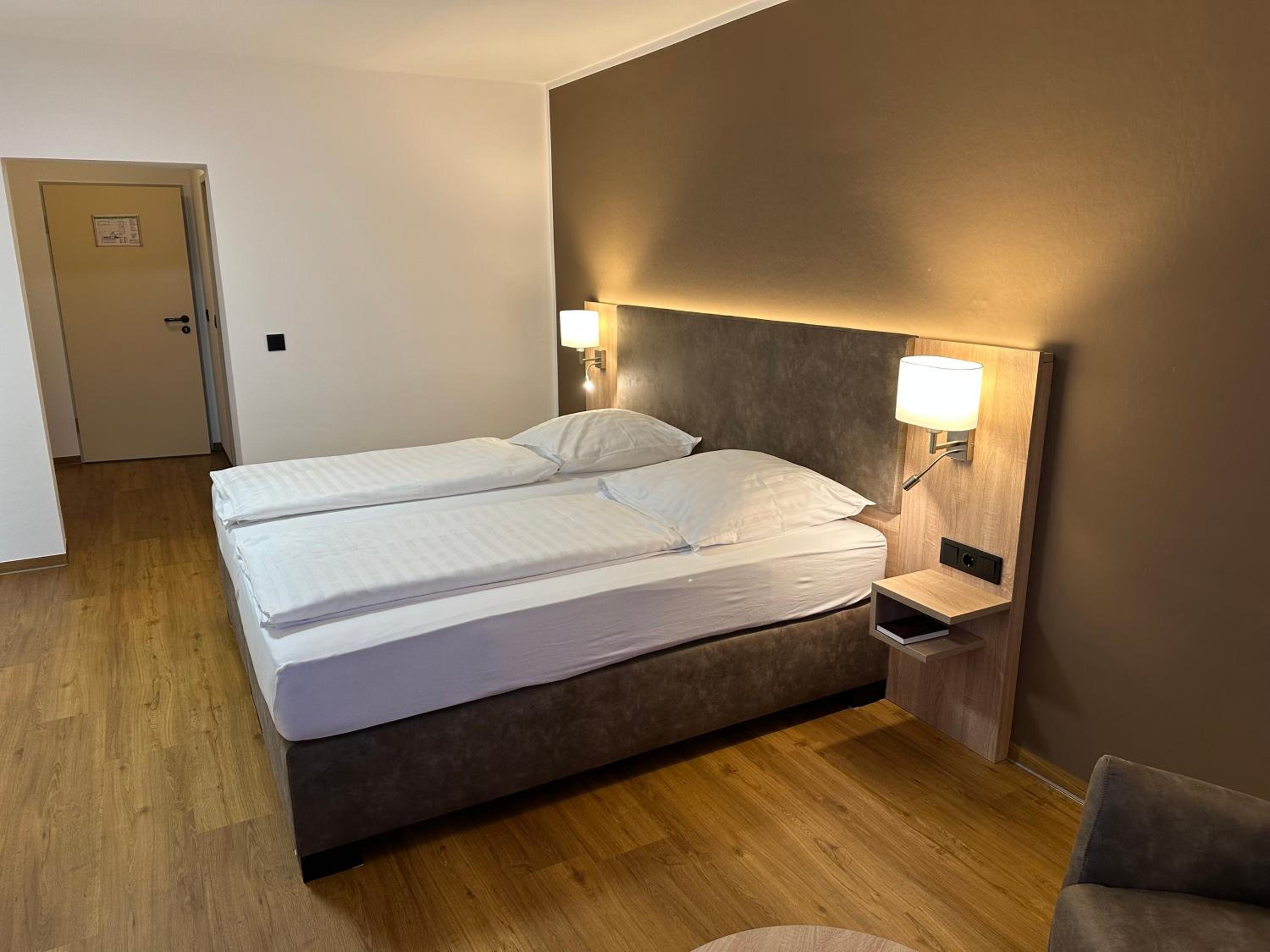 Large Double Room