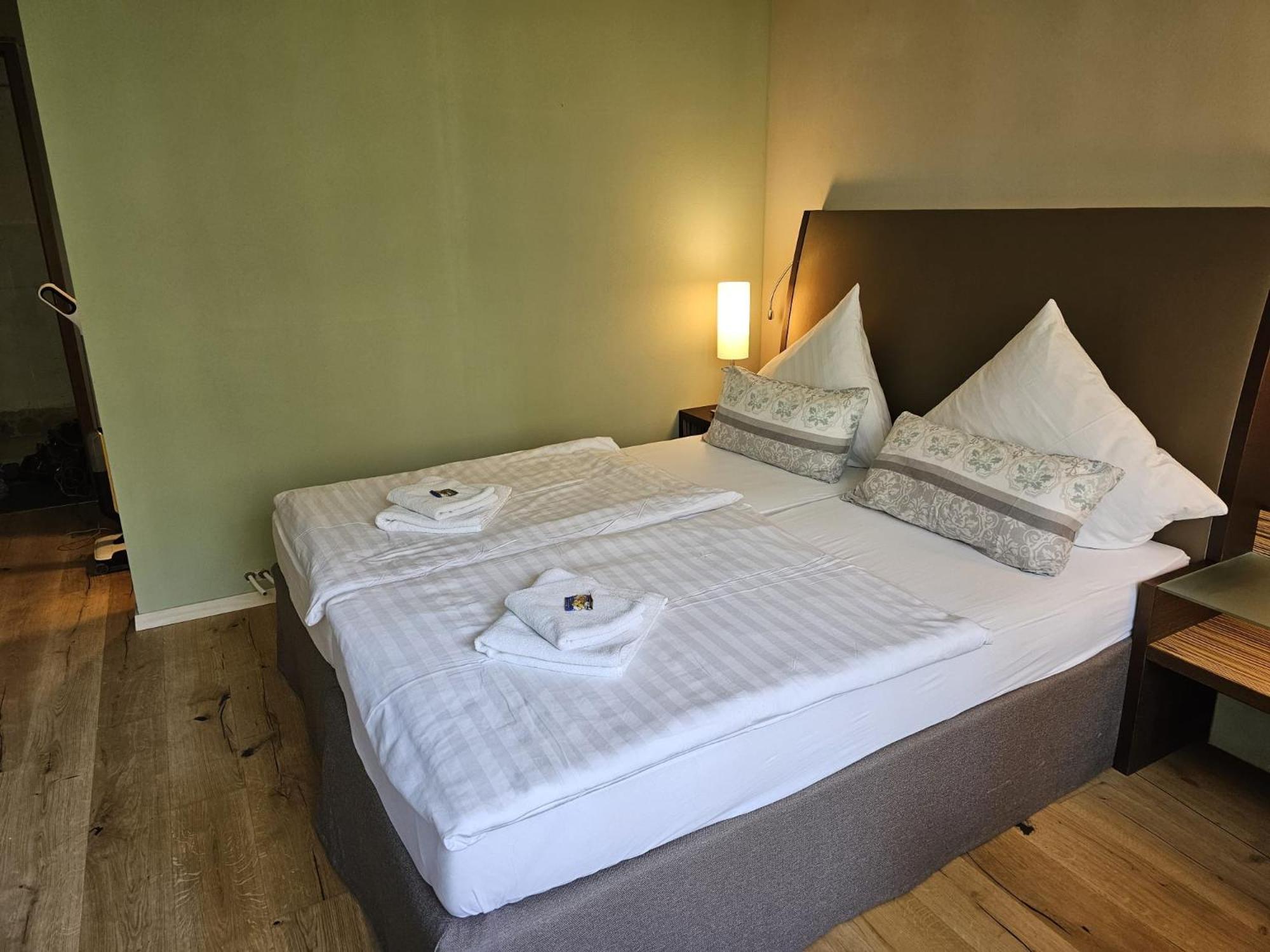 Double or Twin Room with Extra Bed photo 2