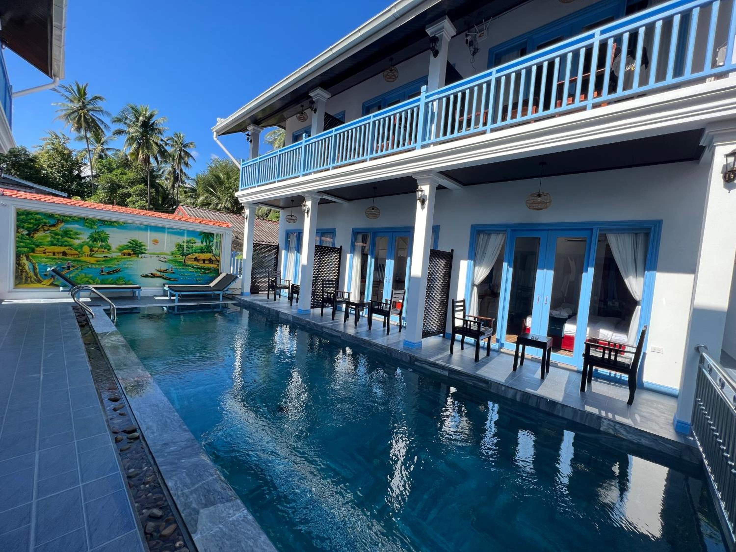 Double Room with Pool View - Photo 6