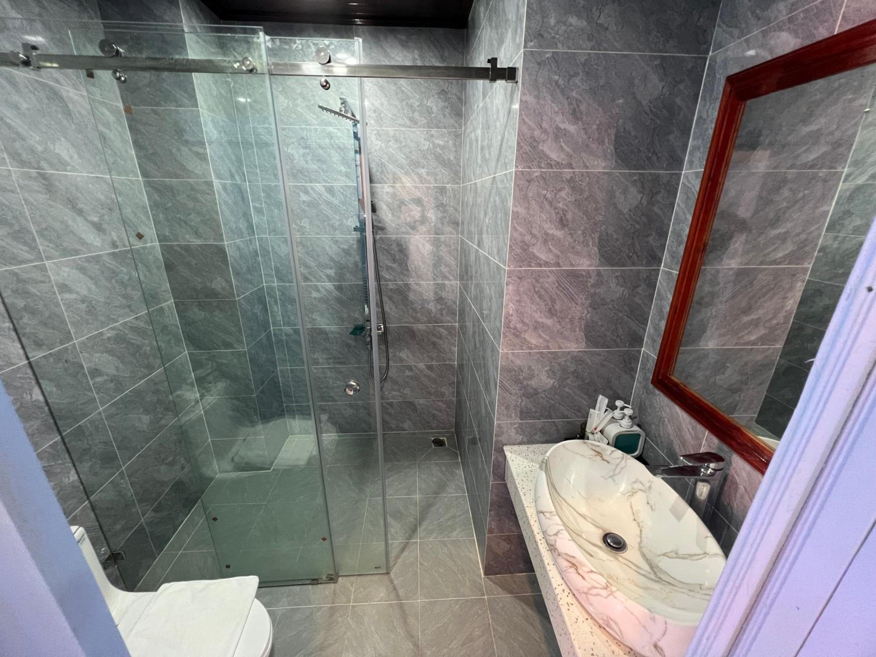 Double Room with Pool View - Photo 8