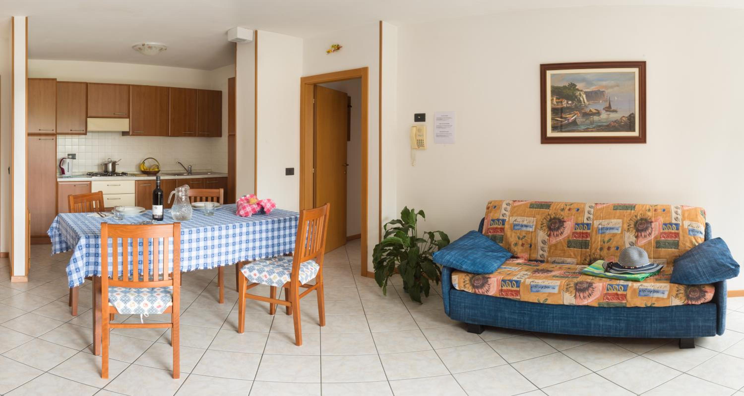 One-Bedroom Apartment photo 2
