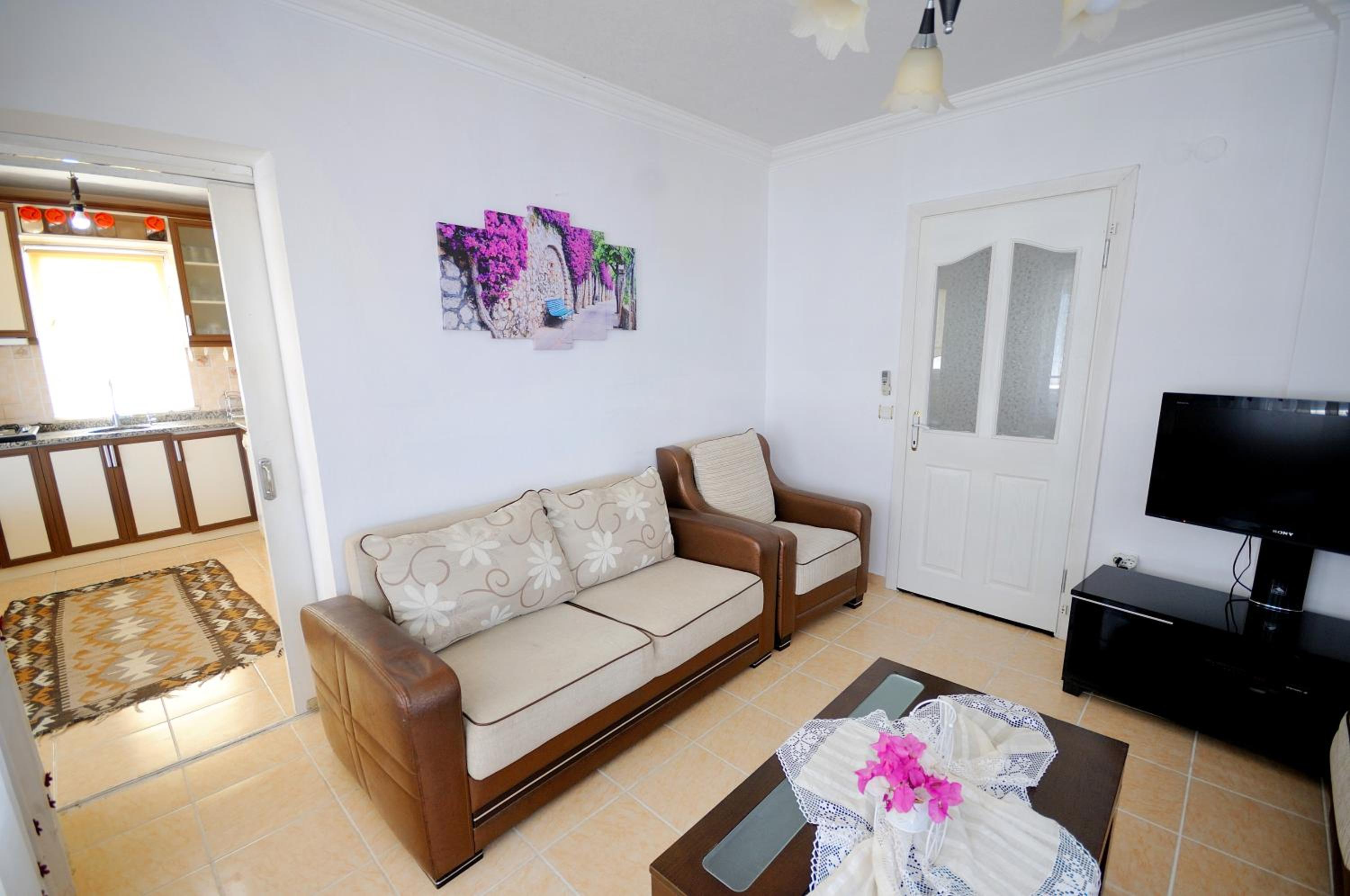 Two-Bedroom Apartment with Sea View - Photo 1