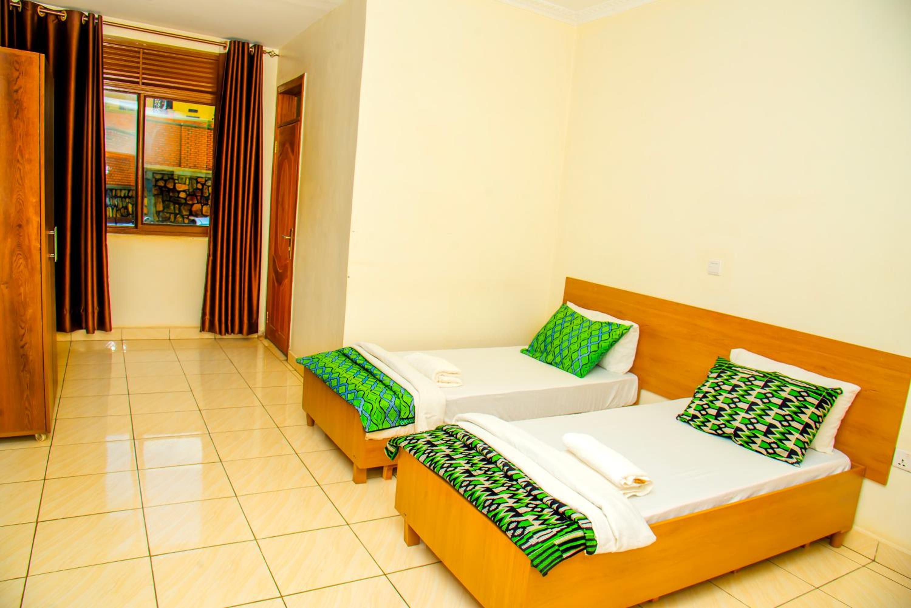 Deluxe Twin Room photo 2
