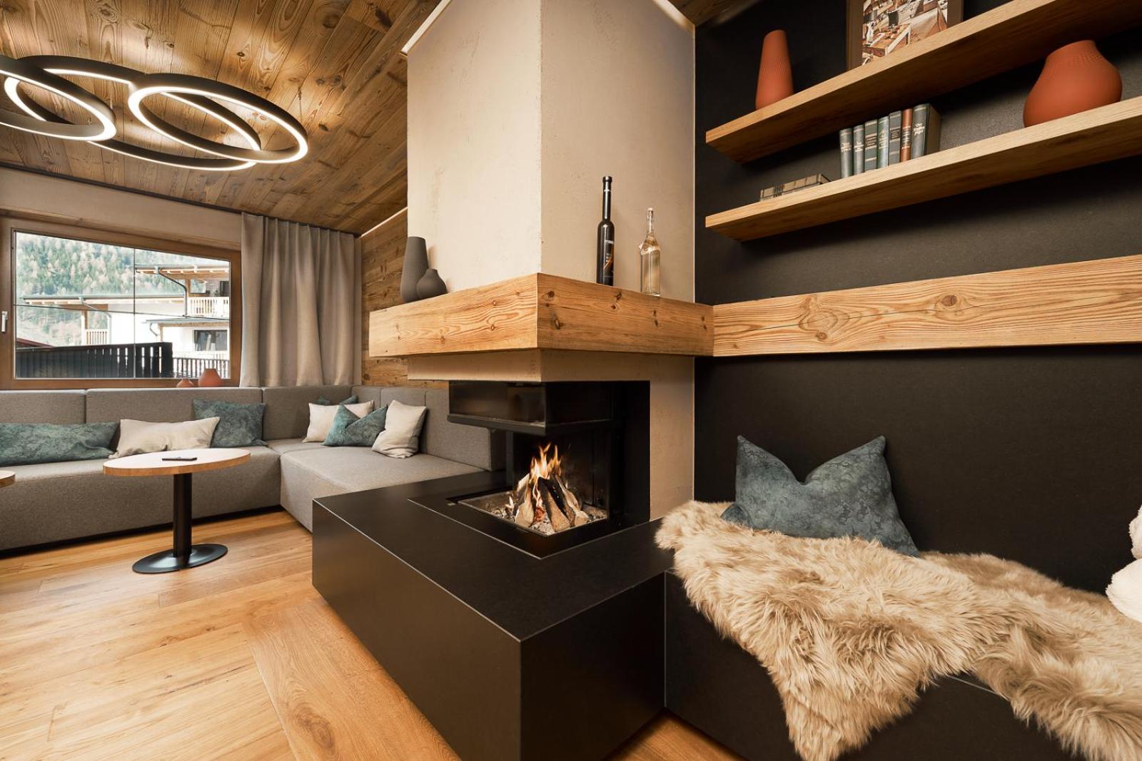 Two-Bedroom Deluxe Apartment with Balcony photo 1