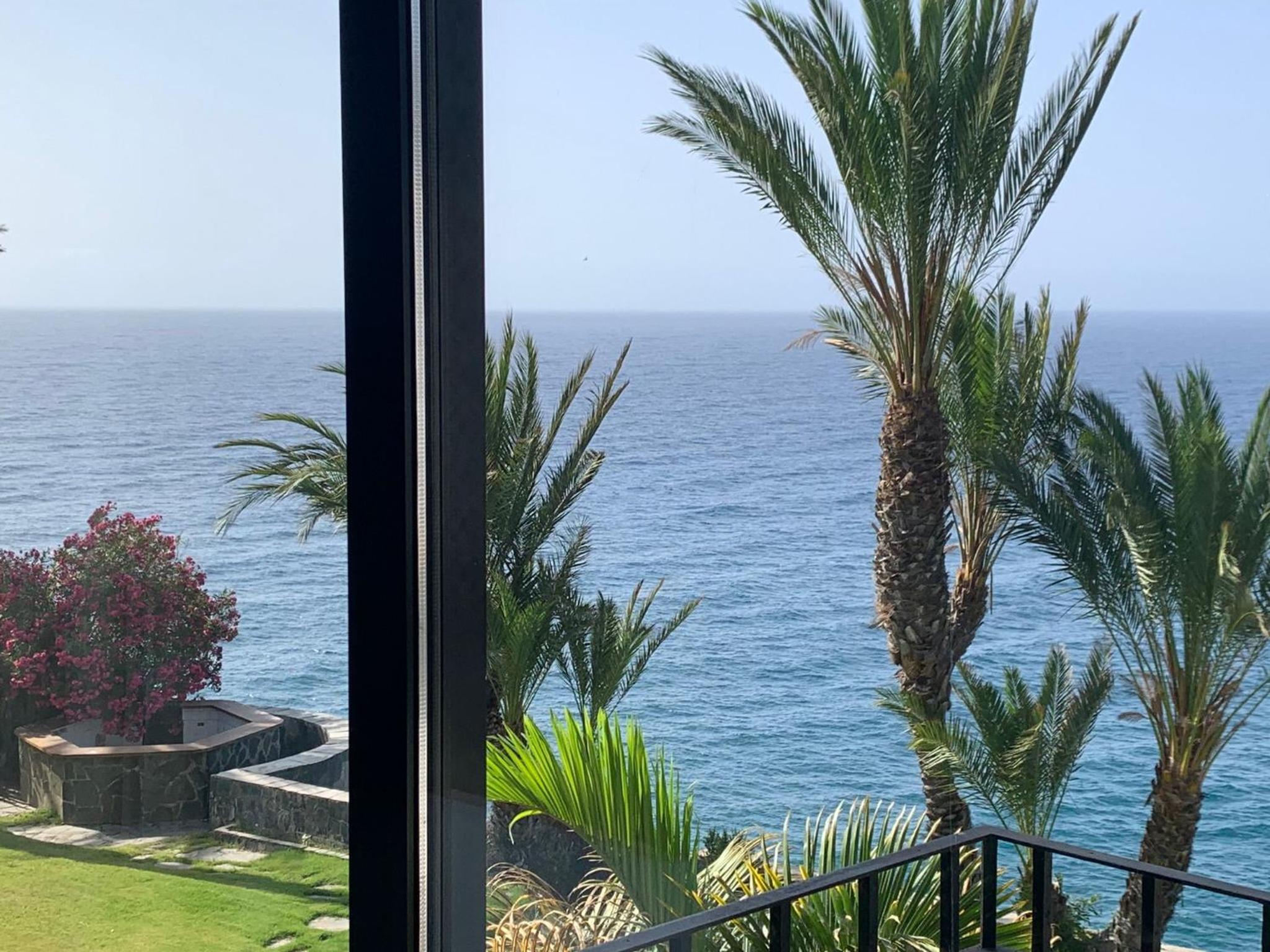 Deluxe Double Room with Balcony and Sea View