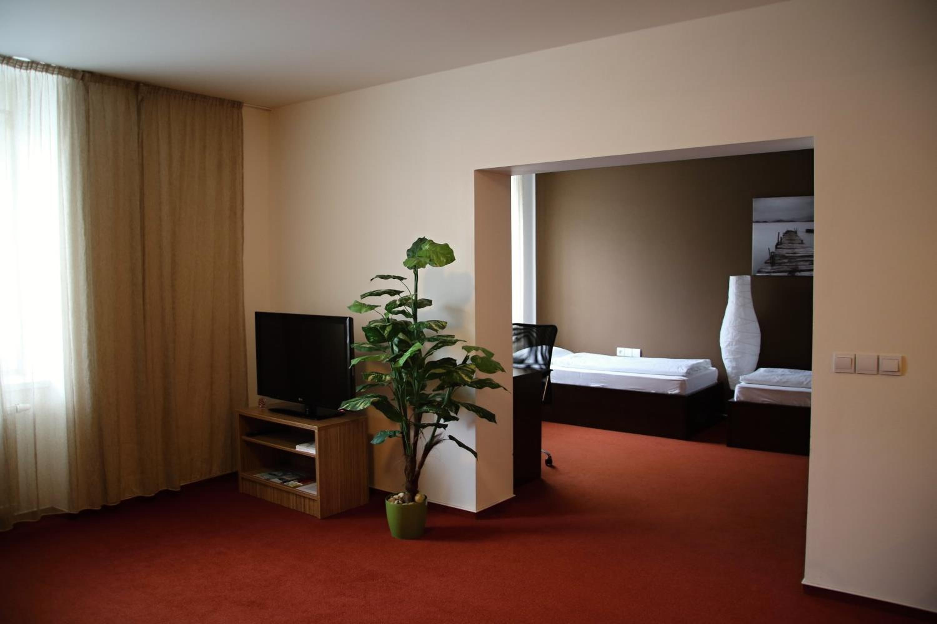 Apartment (4 Adults)