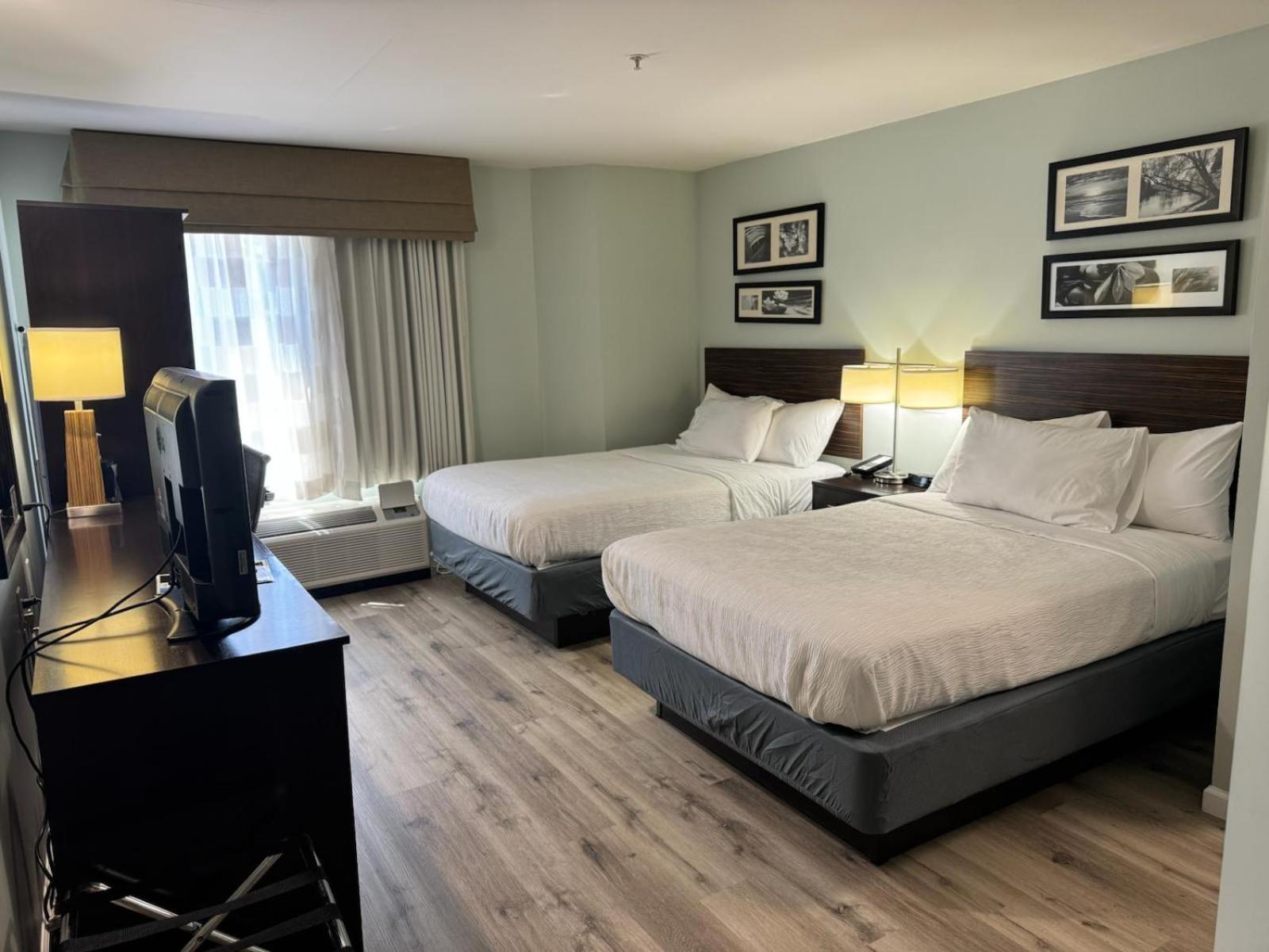 Double Room with Two Double Beds - Non-Smoking - Photo 3
