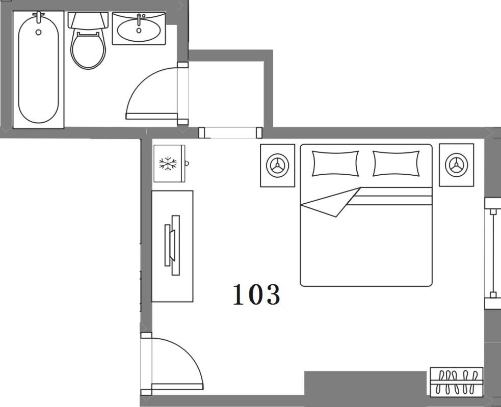 Queen Room