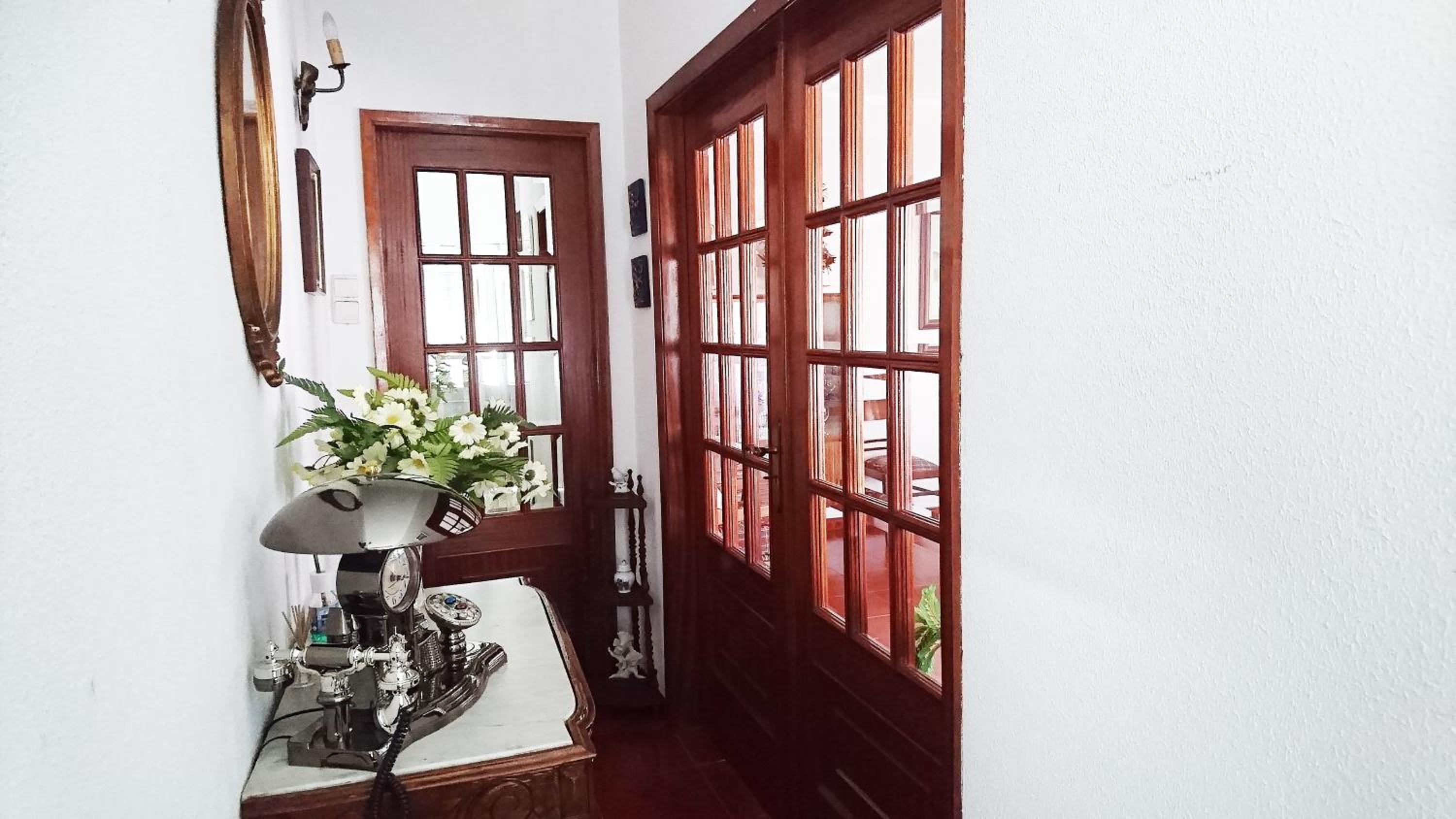 Two-Bedroom House - Photo 23