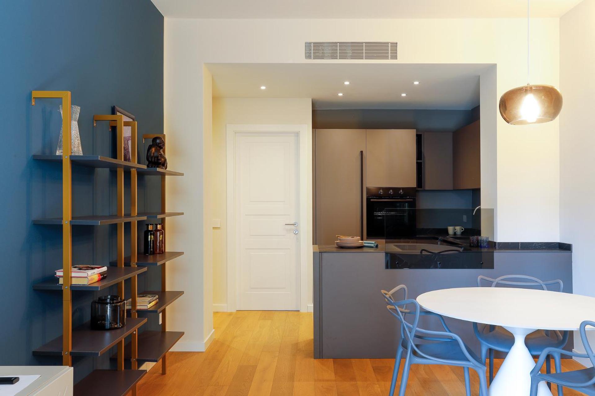 One-Bedroom Apartment with Balcony