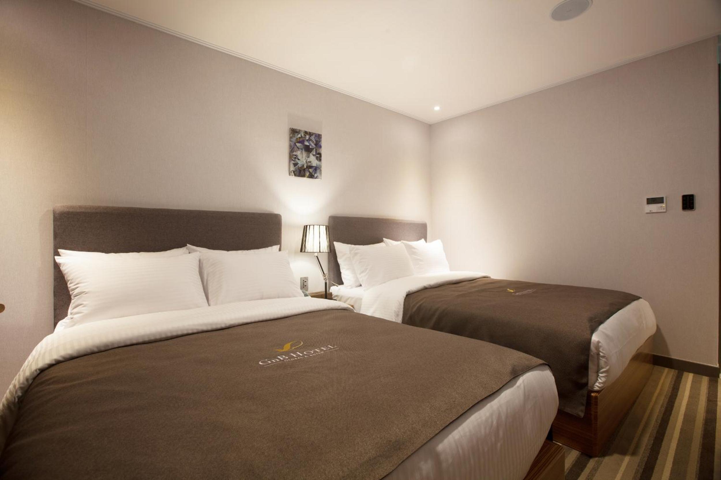 Standard Twin Room photo 2