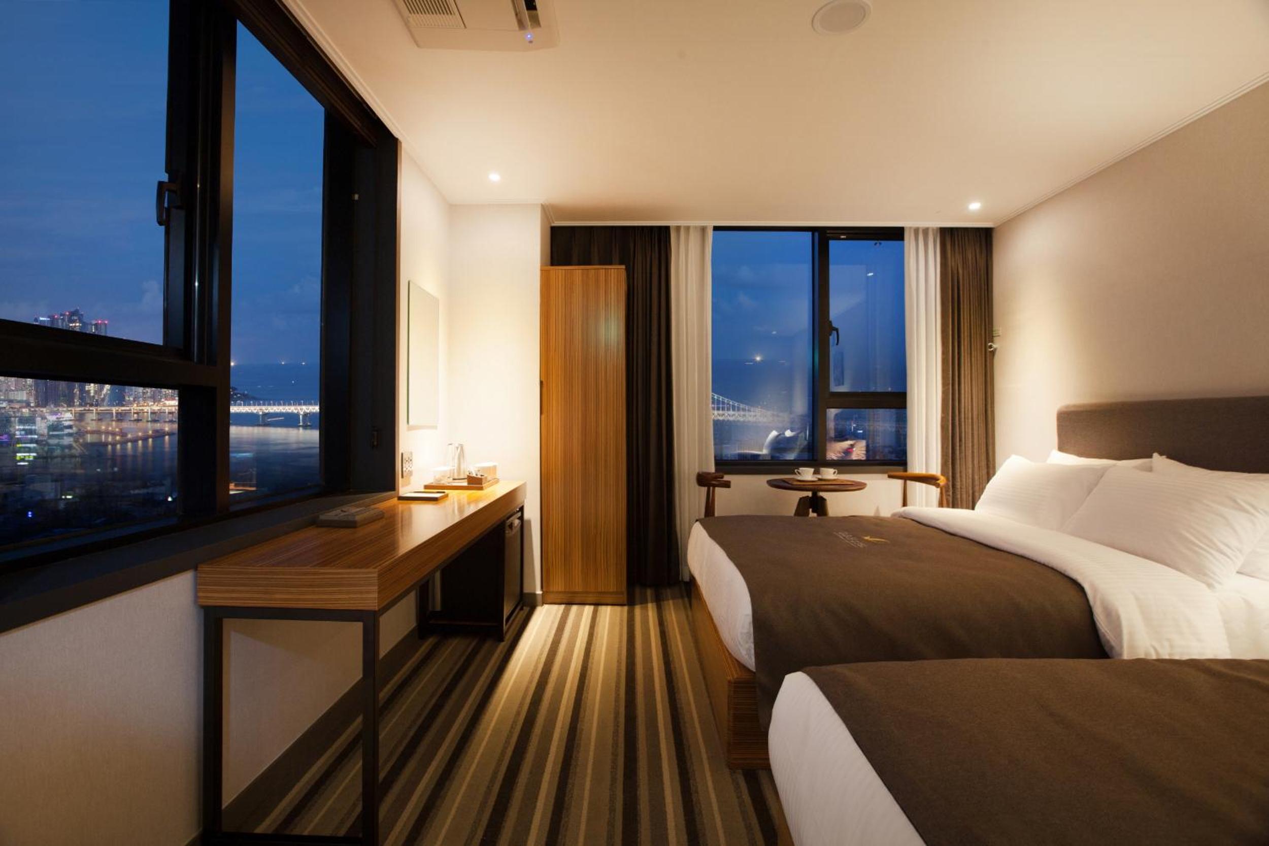 Standard Twin Room photo 3