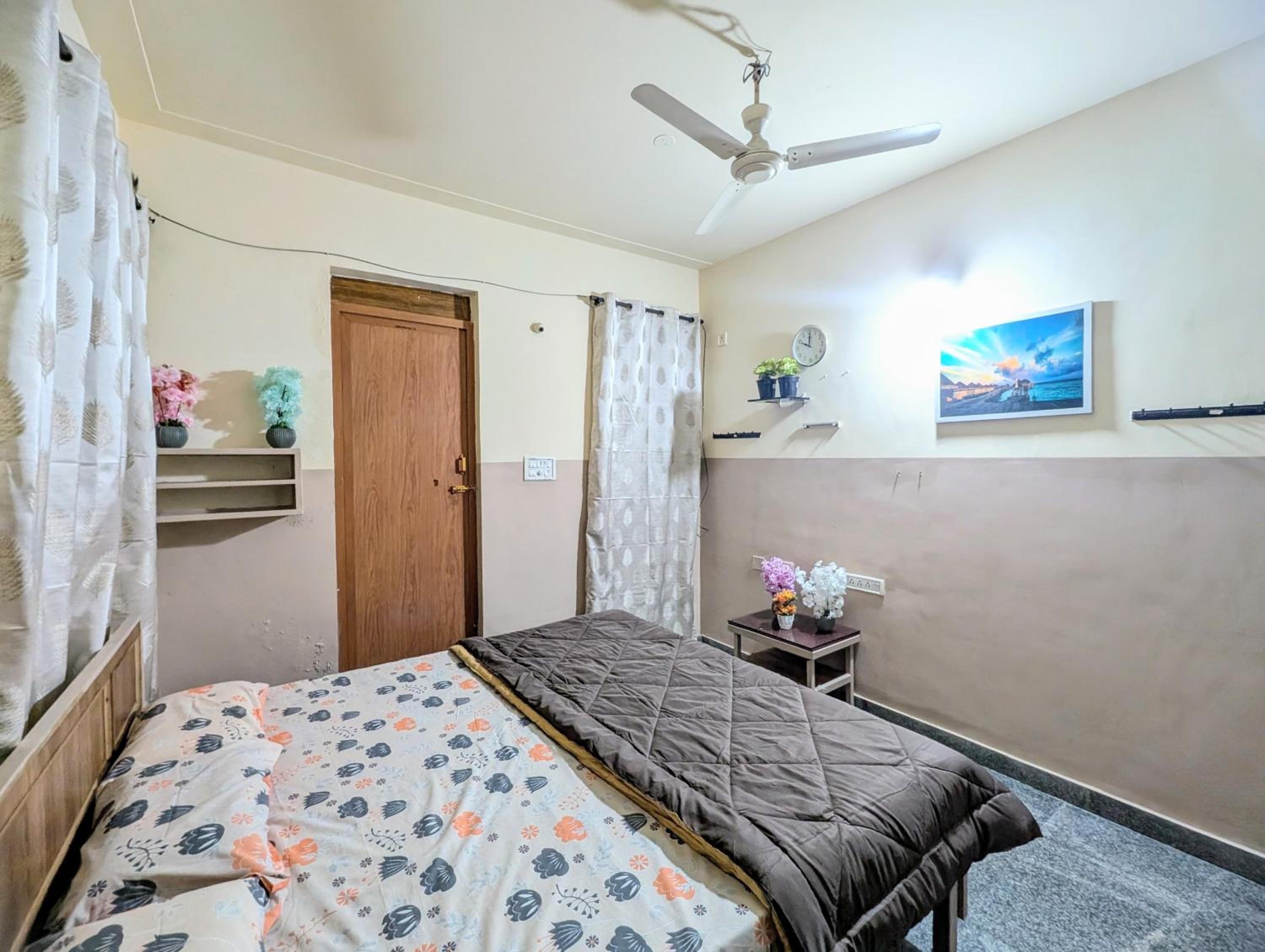 Three-Bedroom Home photo 3
