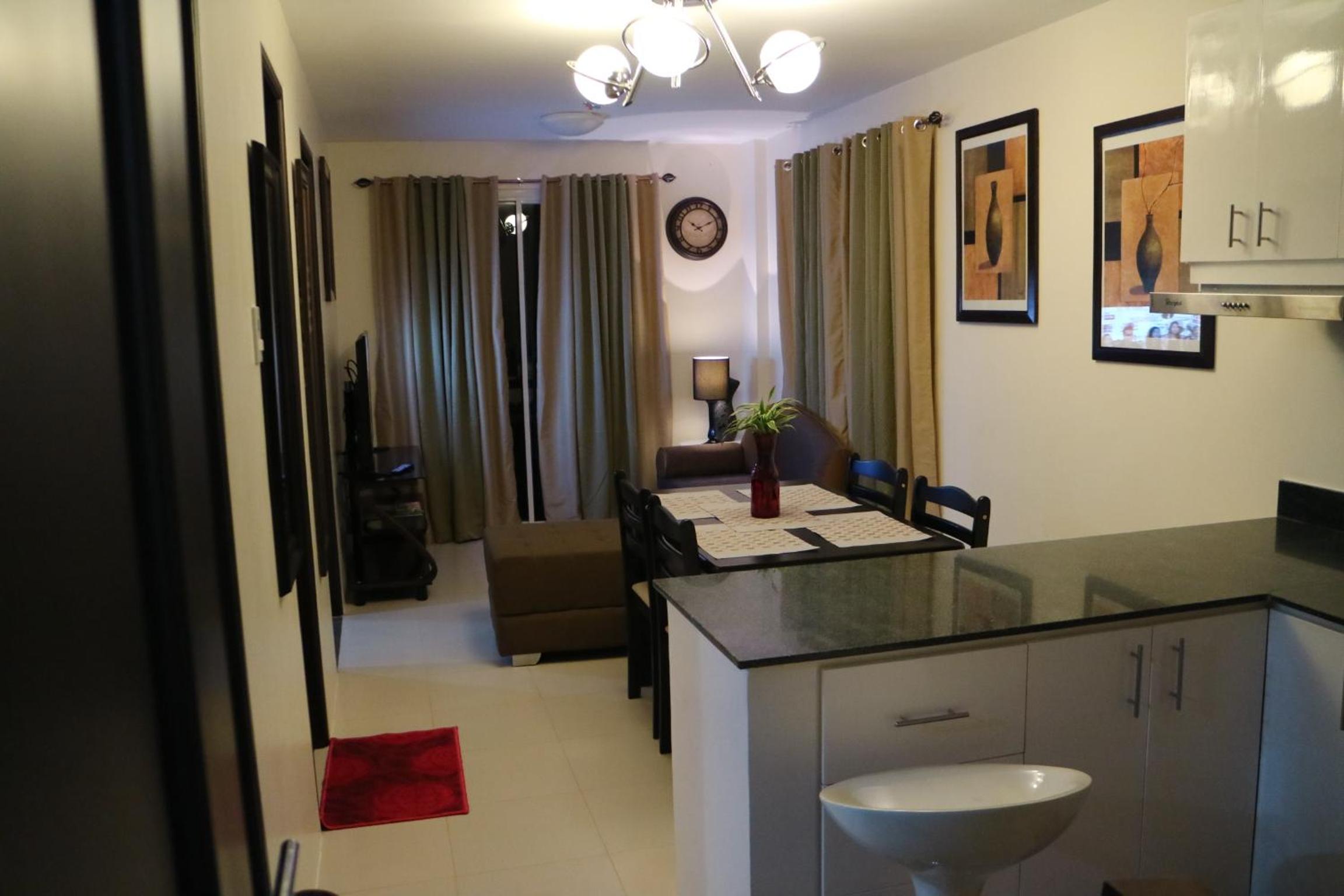 Two-Bedroom Apartment - Photo 2