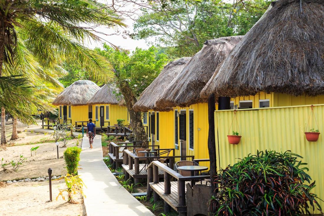 Bungalow - Beach Front photo 11