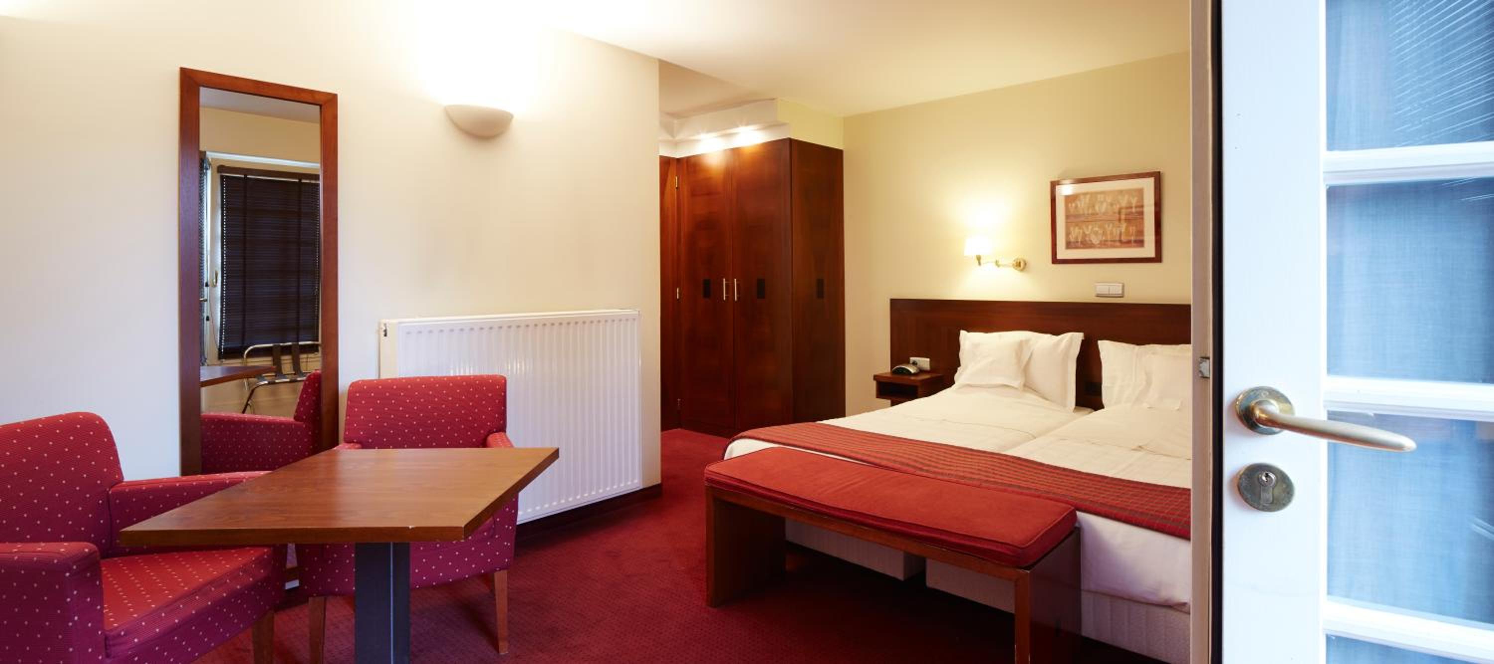 Executive Room photo 1
