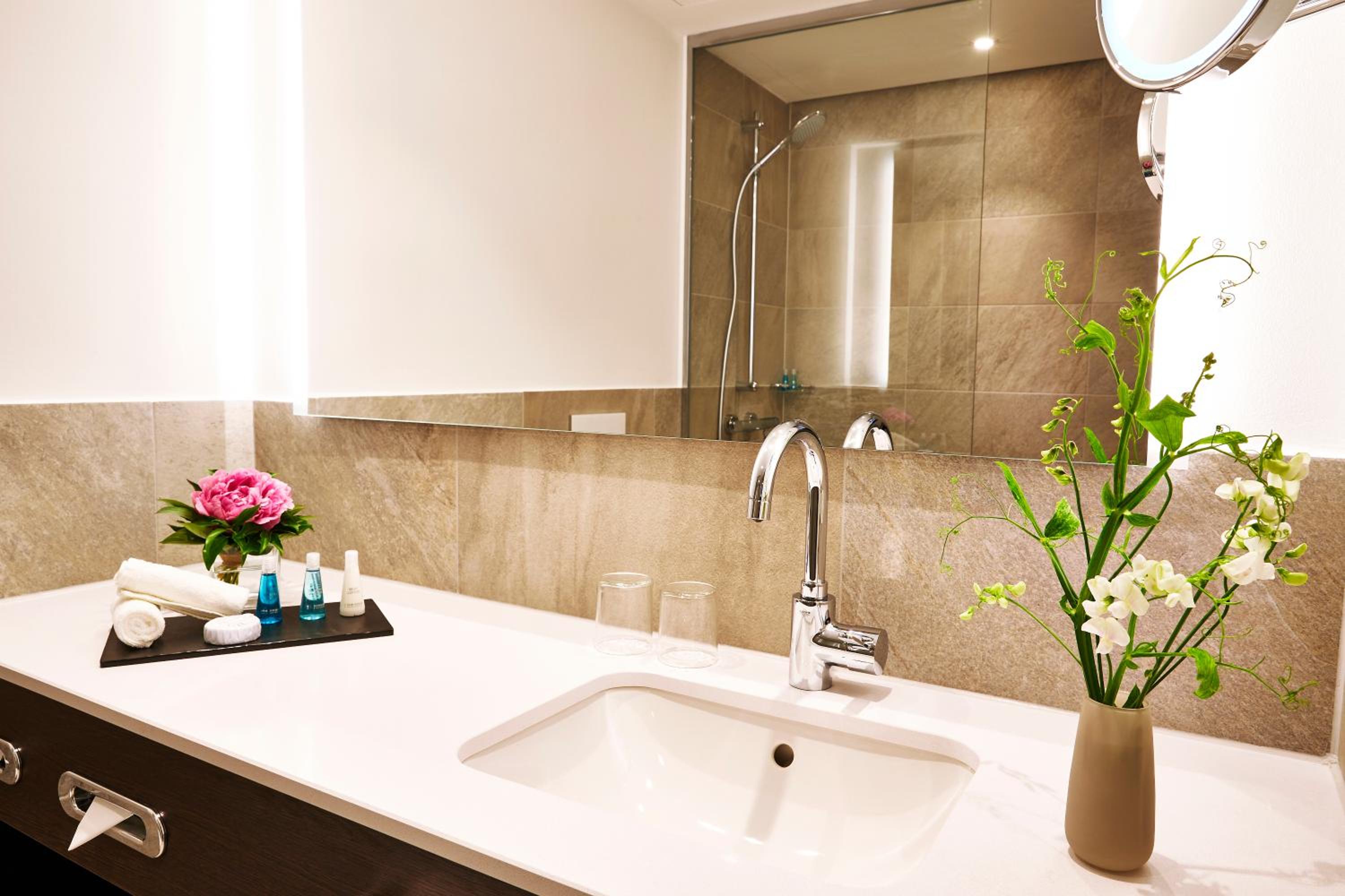 Business Double Room - Photo 2