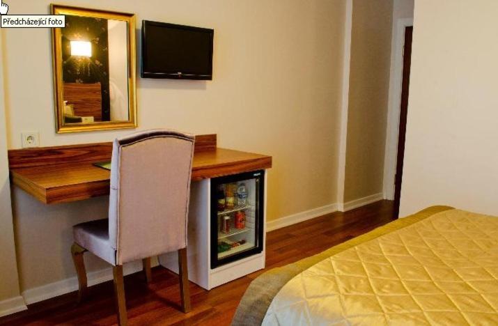 Standard Double or Twin Room photo 2