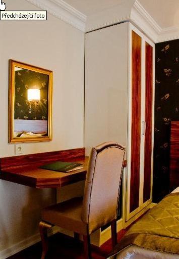 Standard Double or Twin Room photo 3