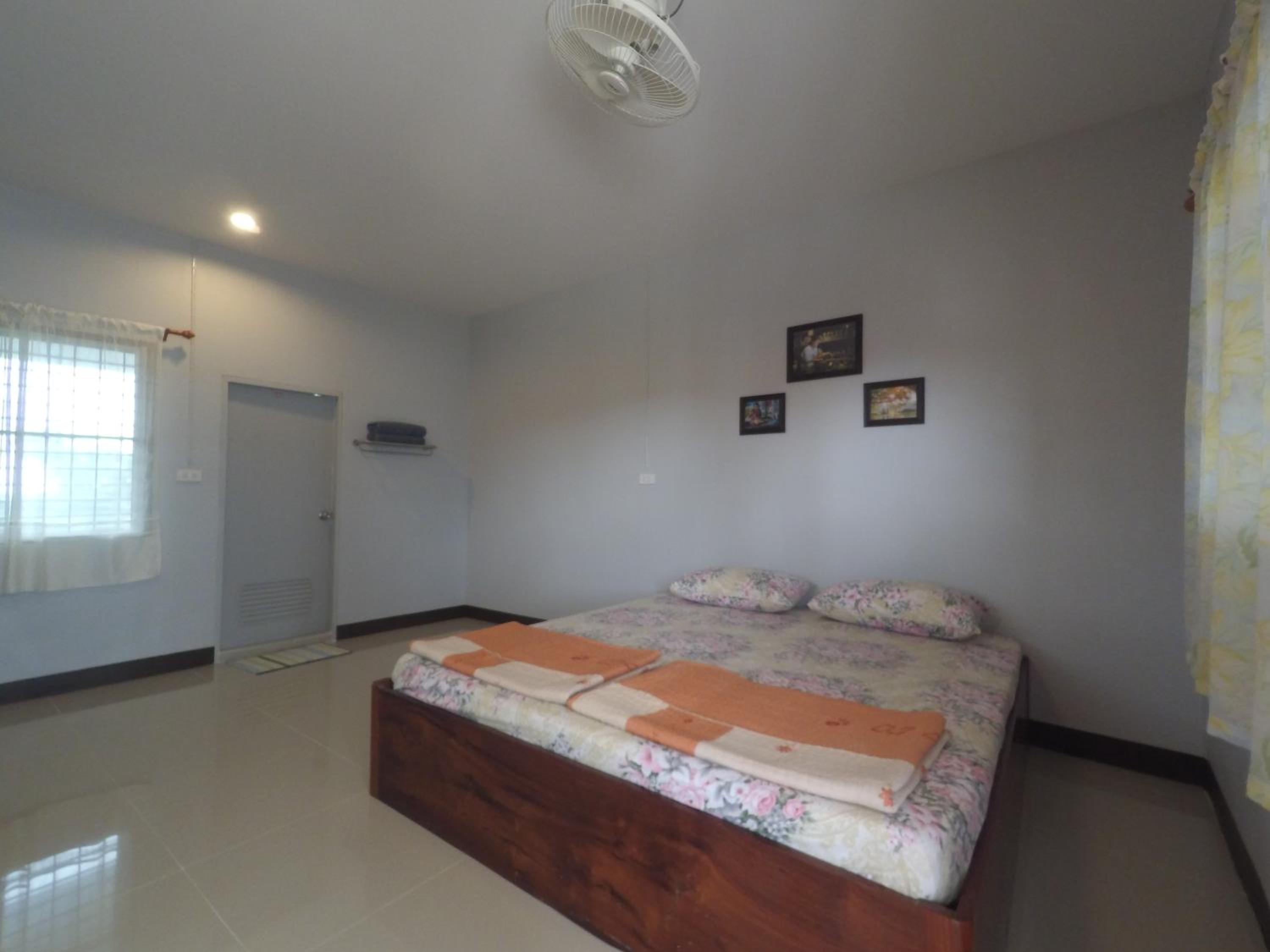 Deluxe Double Room with Fan photo 1