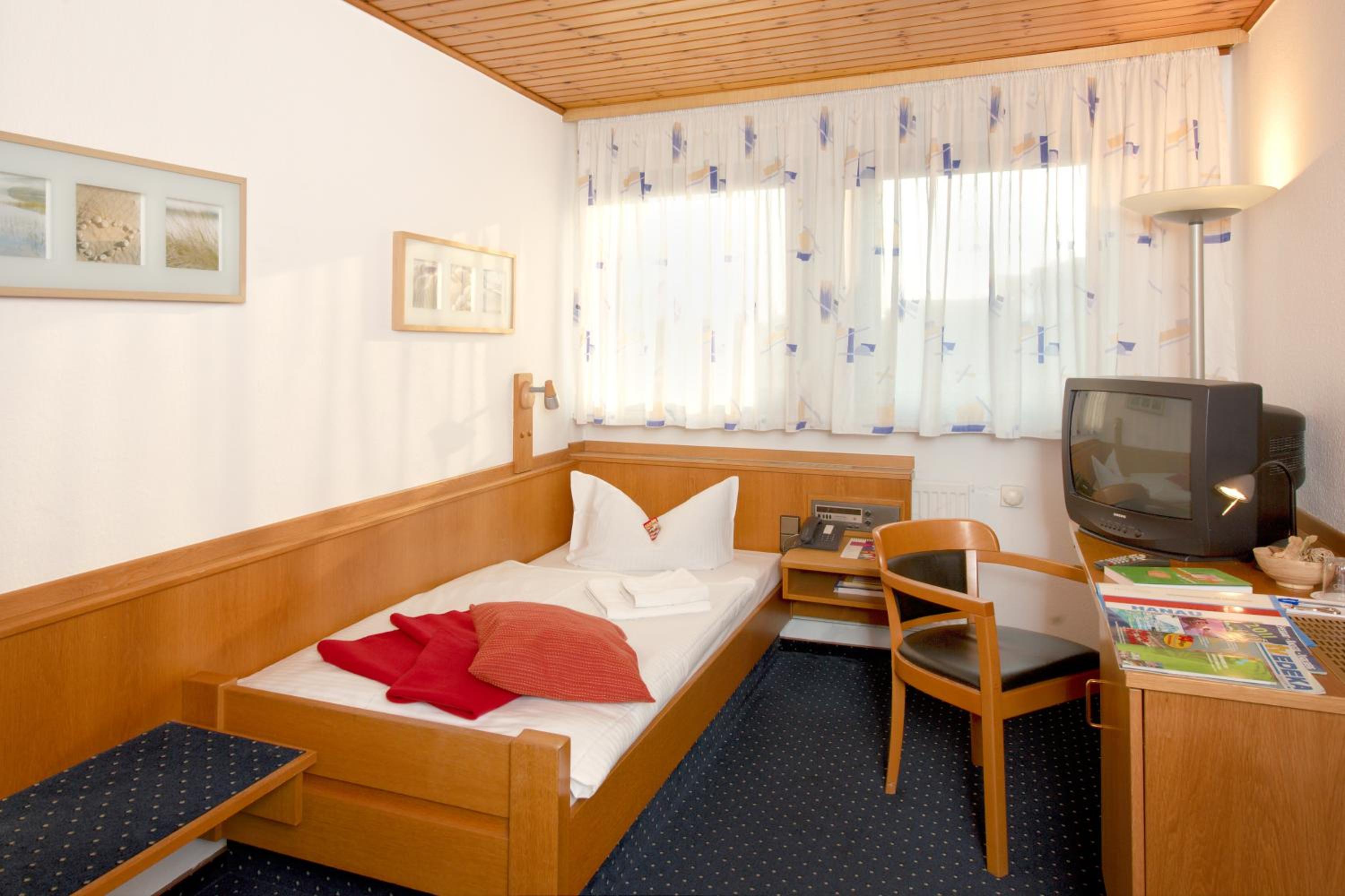 Single Room photo 3