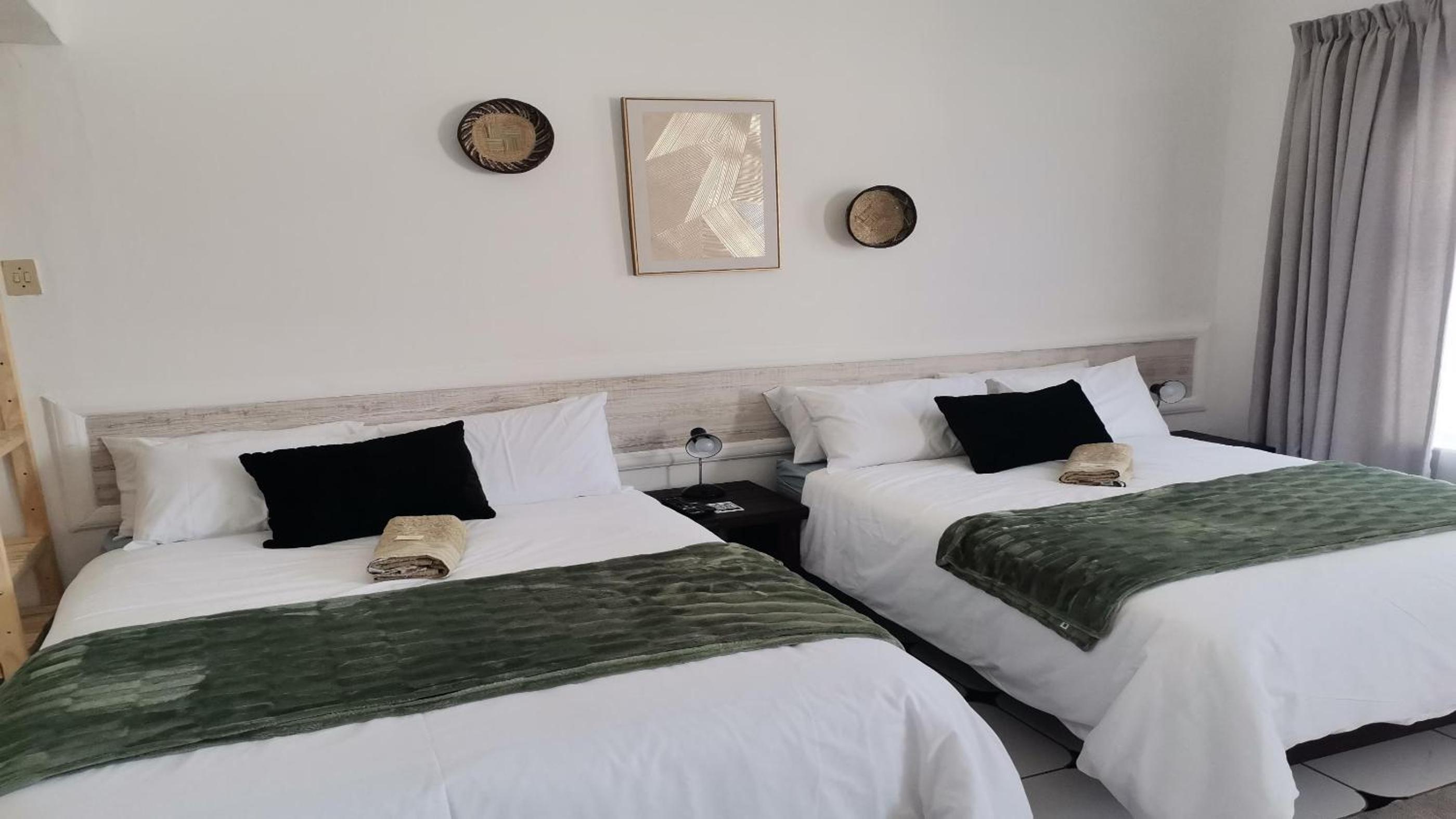 Standard Family Room - Photo 2