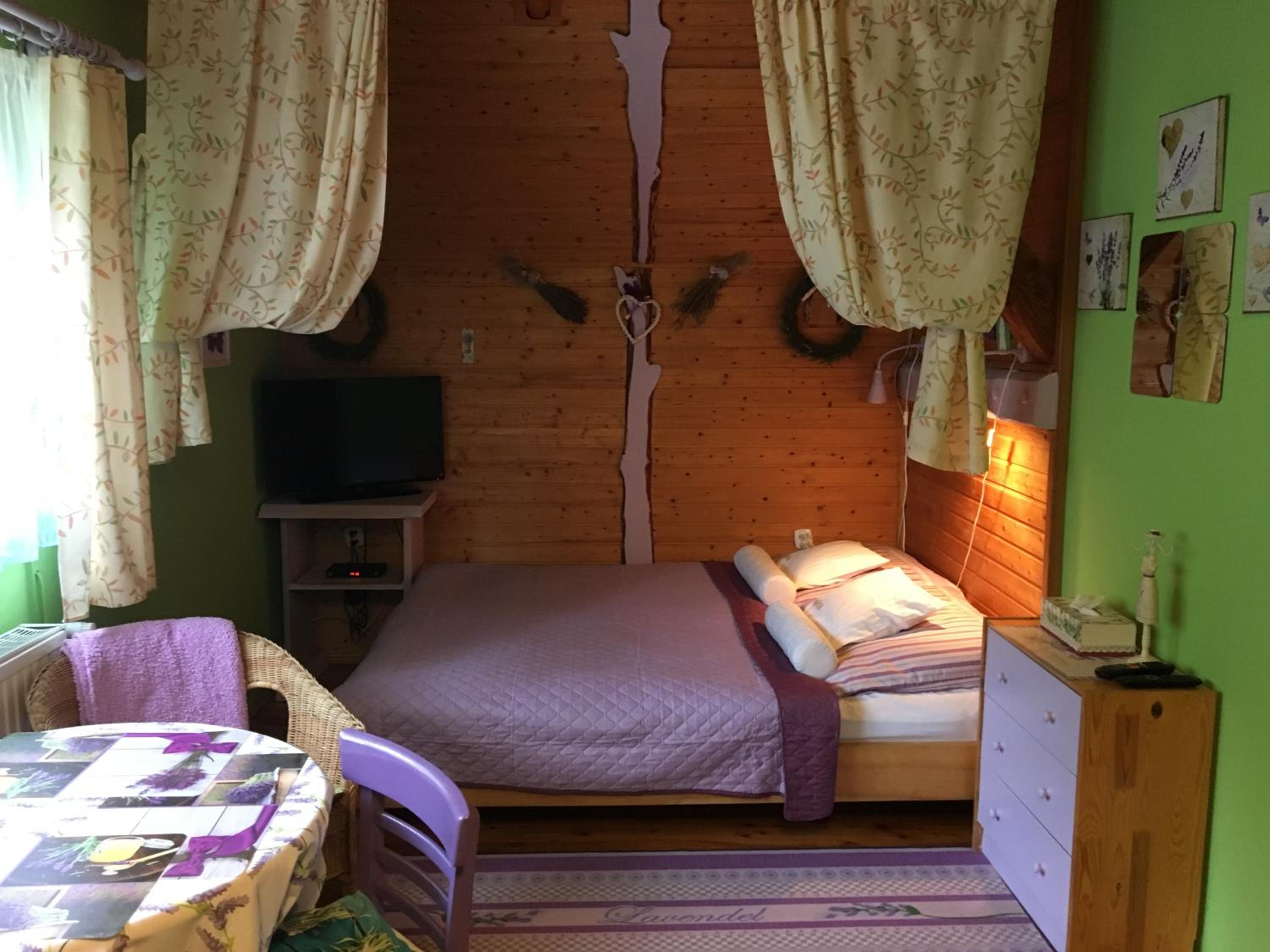 Quadruple Room with Private External Bathroom photo 2