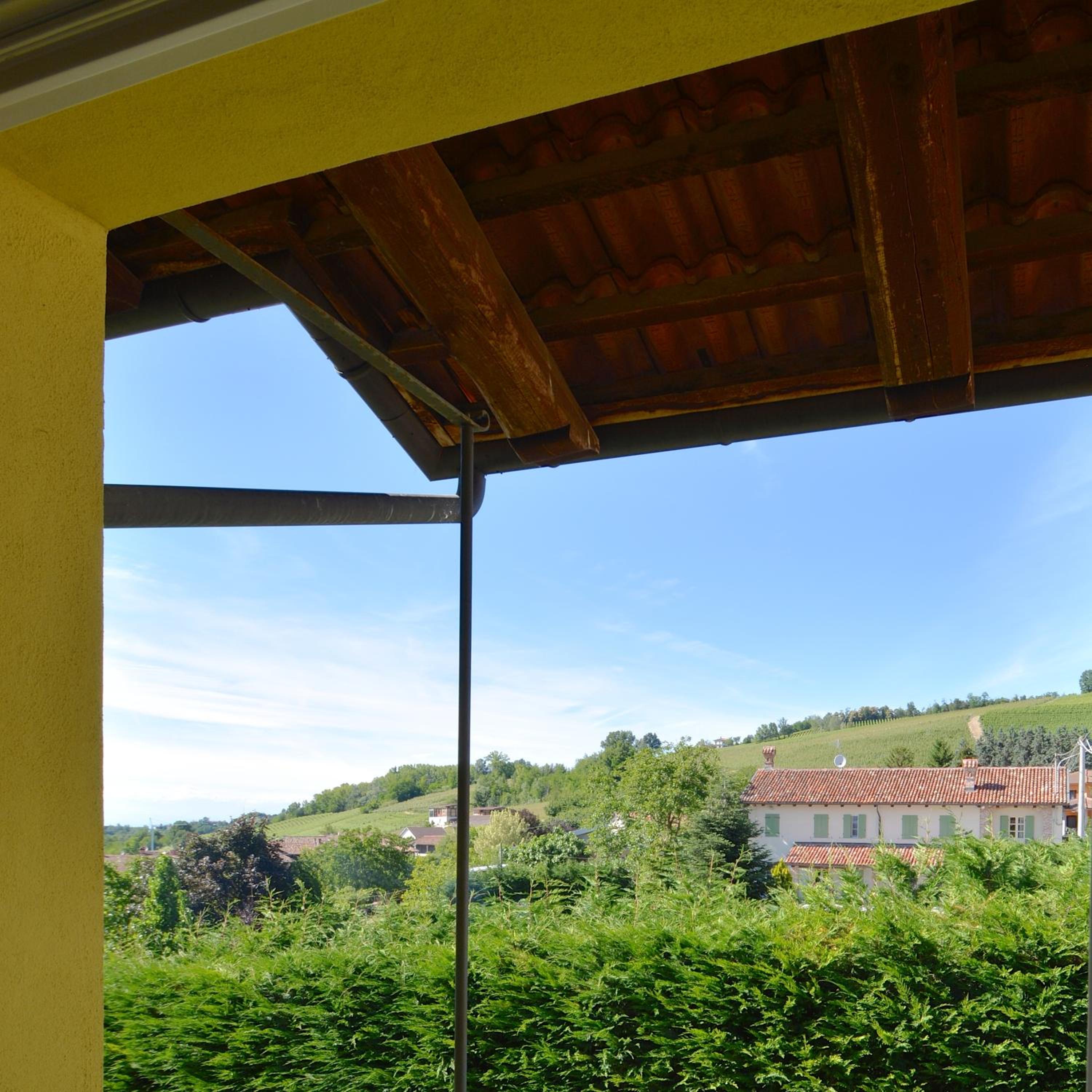 One-Bedroom Apartment with Balcony - Photo 13