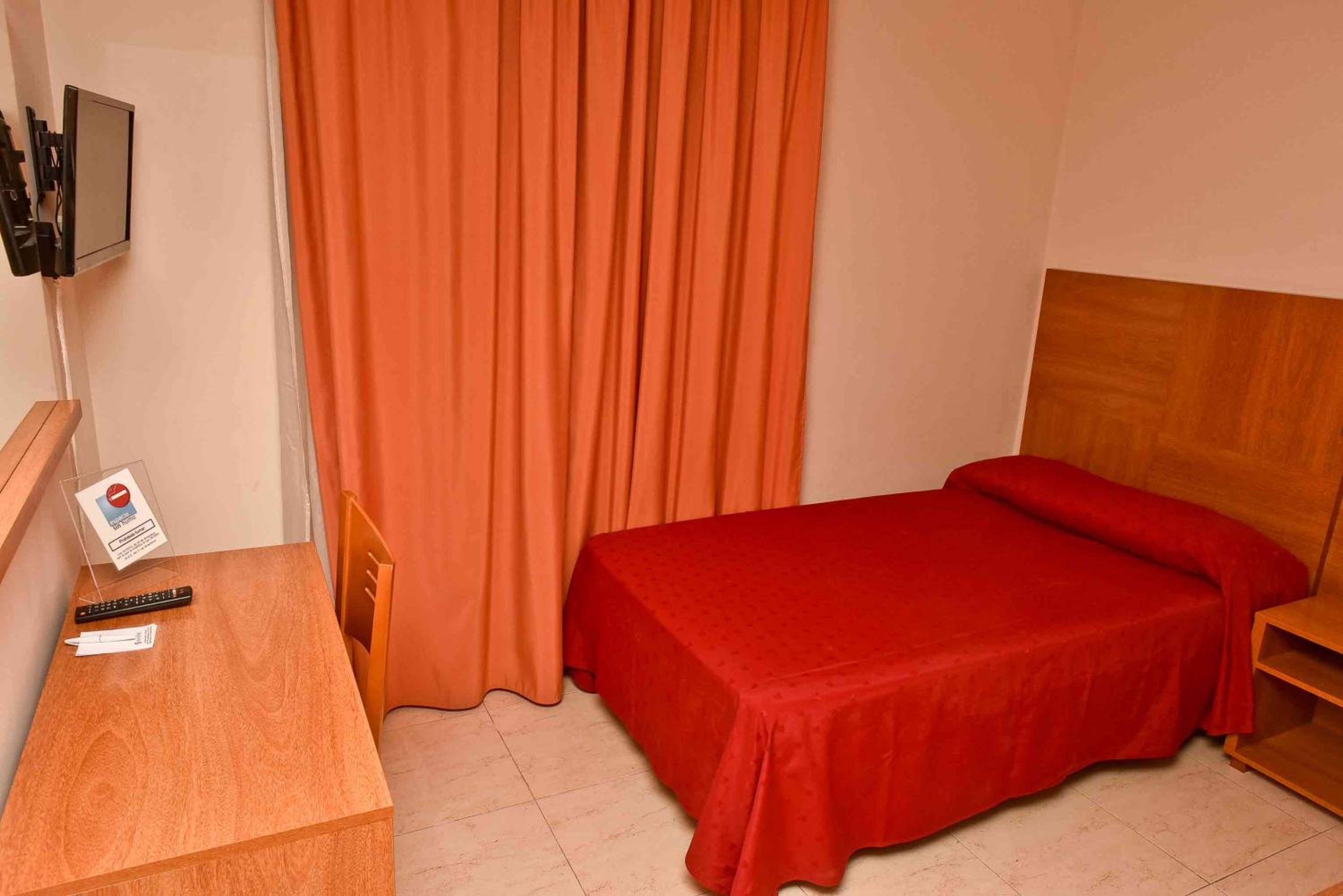 Single Room photo 3
