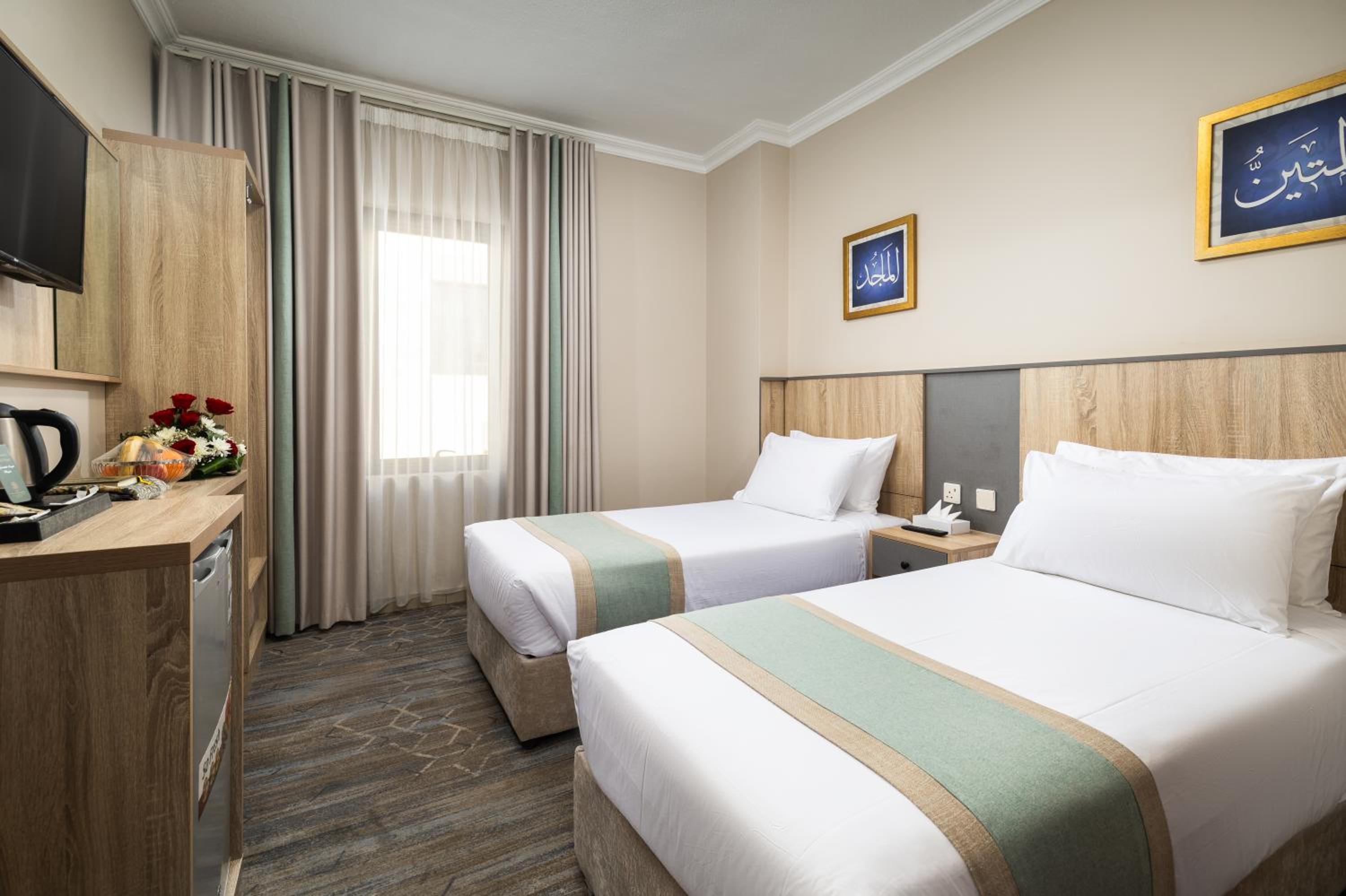 Standard Twin Room - Photo 7